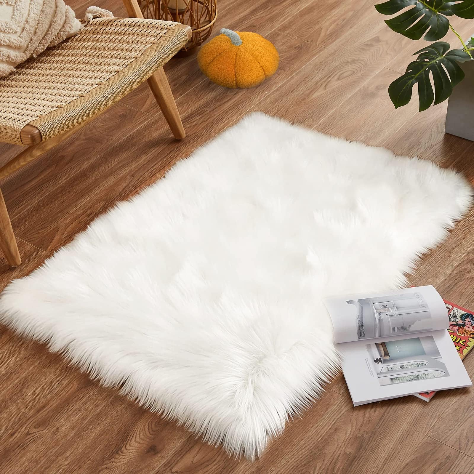 Laine moelleux coussin pour canapé et grand tapis de sol en fausse fourrure ovale