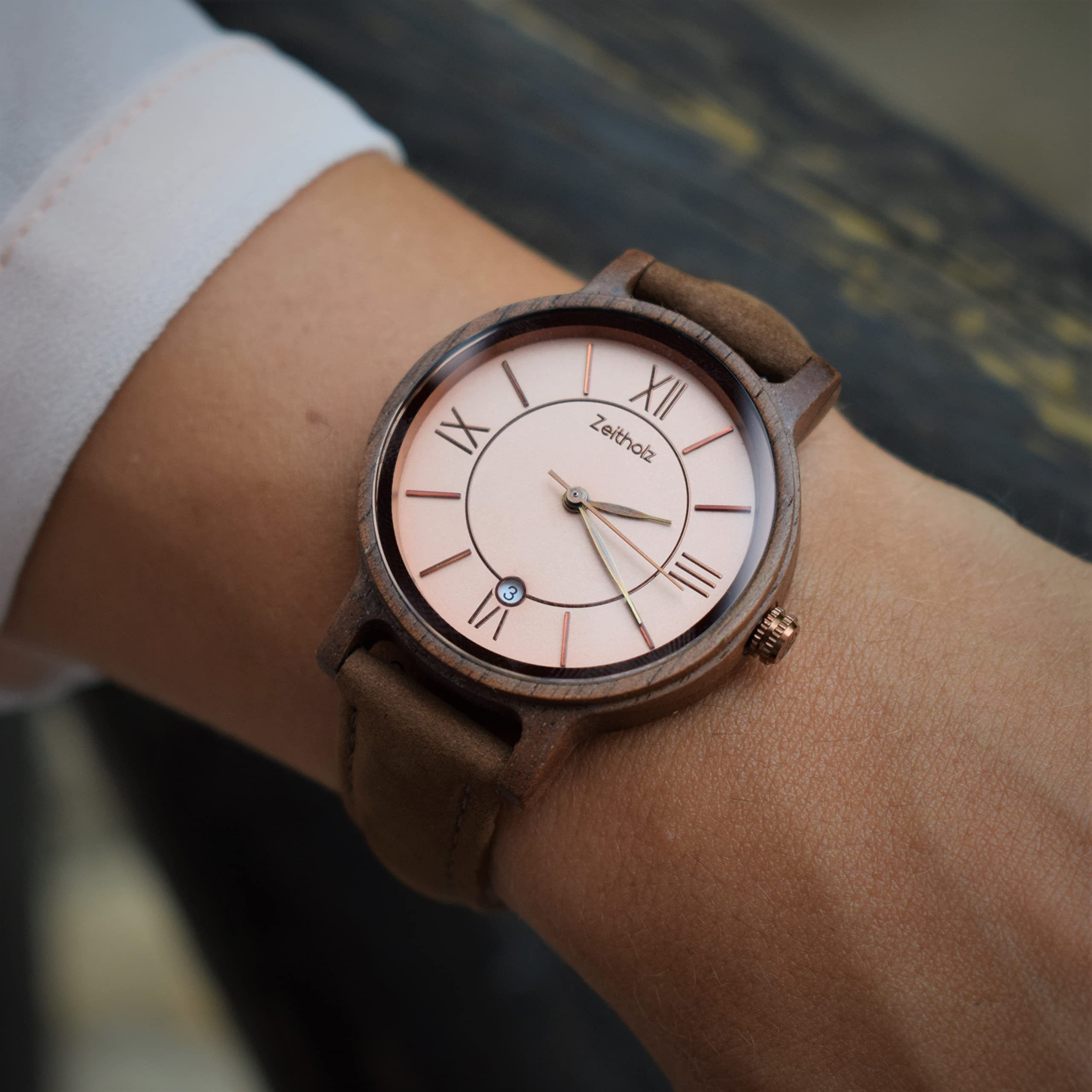 Holzuhr Damen, Armbanduhr, Lederband Blau, Analog, Quarz, Neue Rosenbach Kollektion 36mm, Naturholz mit Japanischem Quarzwerk. Eine Aussergewöhnlich Vielseitige Damenuhr