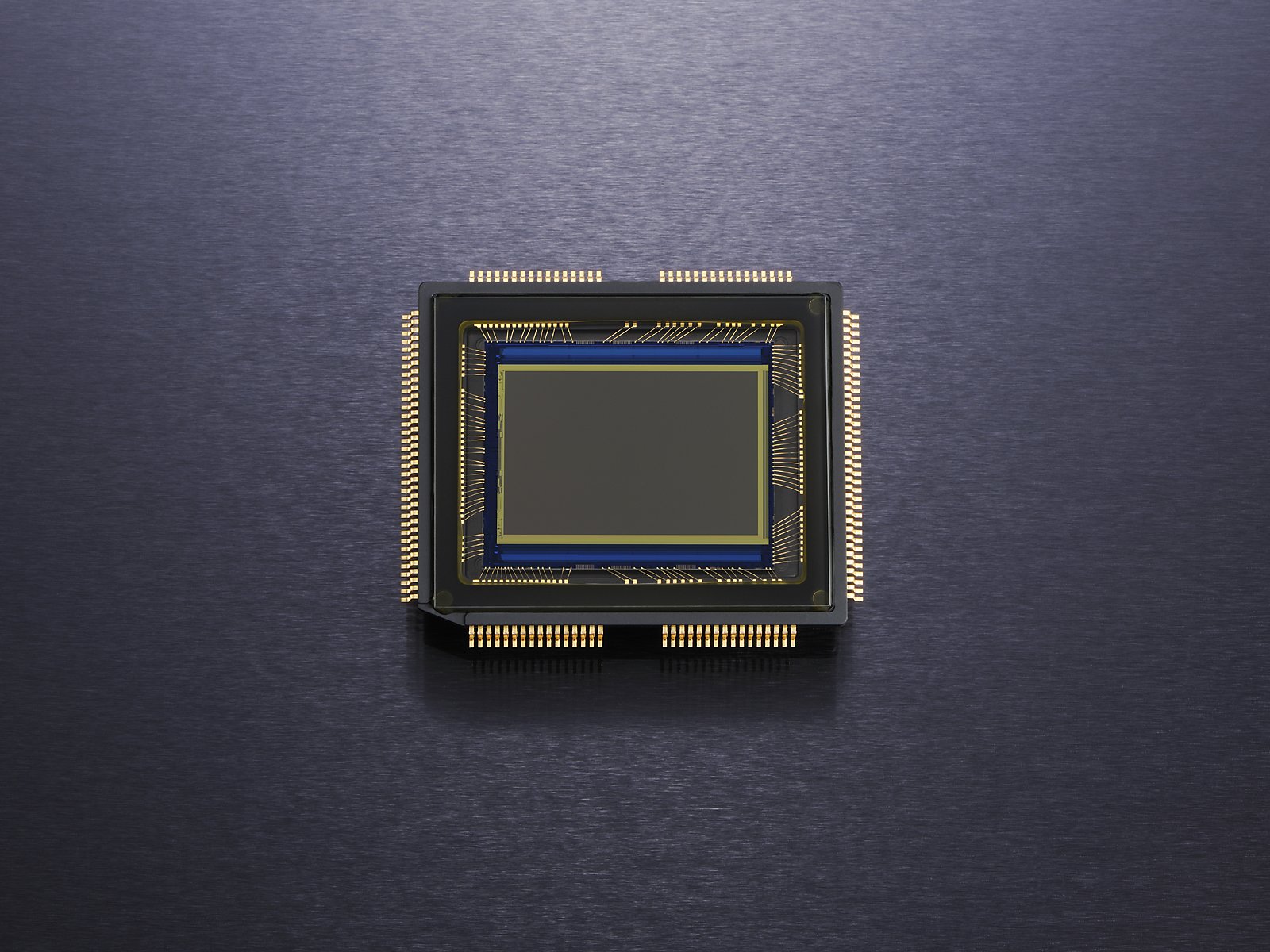 Amazon | Nikon デジタル一眼レフカメラ D5100 18-105VR レンズ