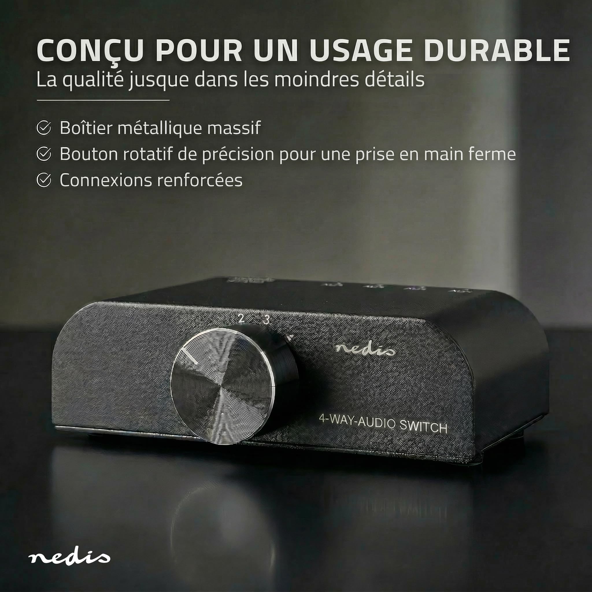 Nedis Commutateur Audio analogique | 4 Ports(s) | Connexions – Entrée : 1 x entrée Audio 3,5 mm / 3 x (2 x RCA Femelle) | Connexions – Sortie : 1 x (2 x RCA Femelle) | Manuel | Métal | Anthracite