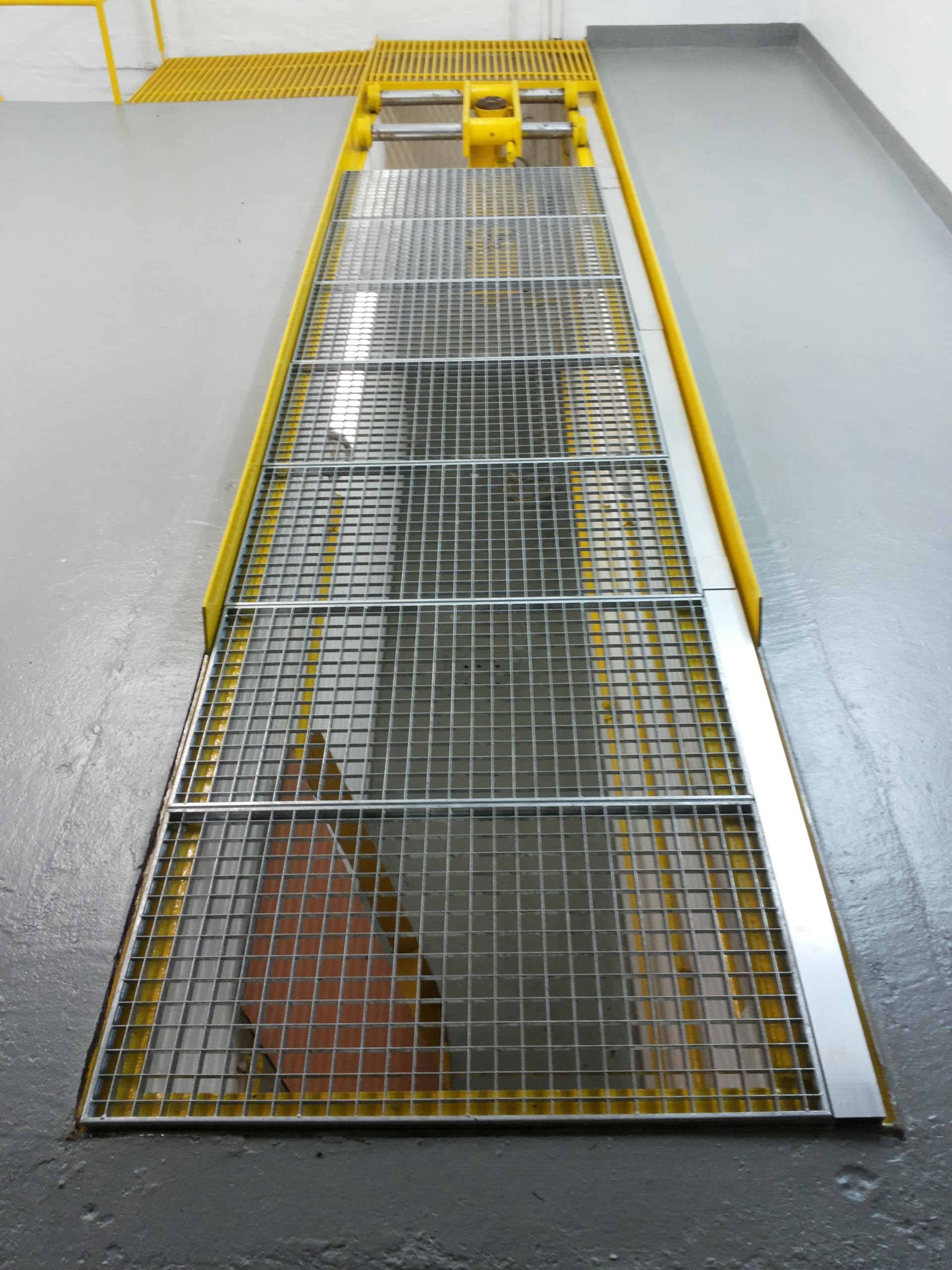 B2 Industrie Gitterrost Pressrost verzinkt 800x800mm Masche 30/10