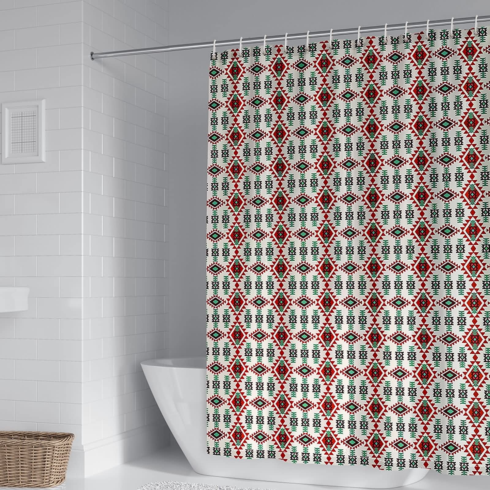 Rideau de douche géométrique vert rouge pour harmoniser la salle de bain