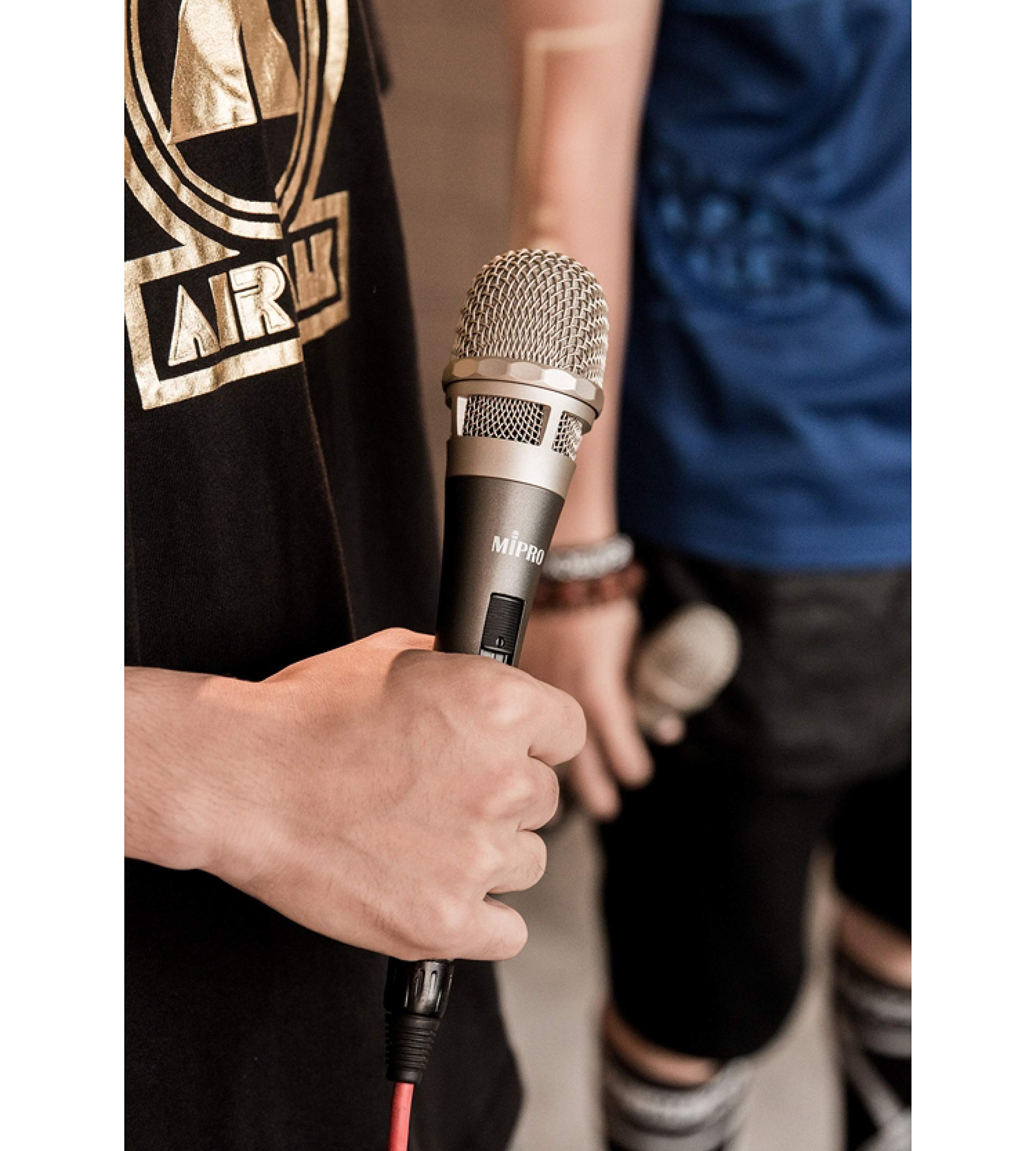Mipro mm-39 Supercardioid dinamico microfono per voce, specialmente per voce, palcoscenico, chiesa, matrimonio, Broadcast, studio, sala musica e Koraoke (color ferro grigio argento |)