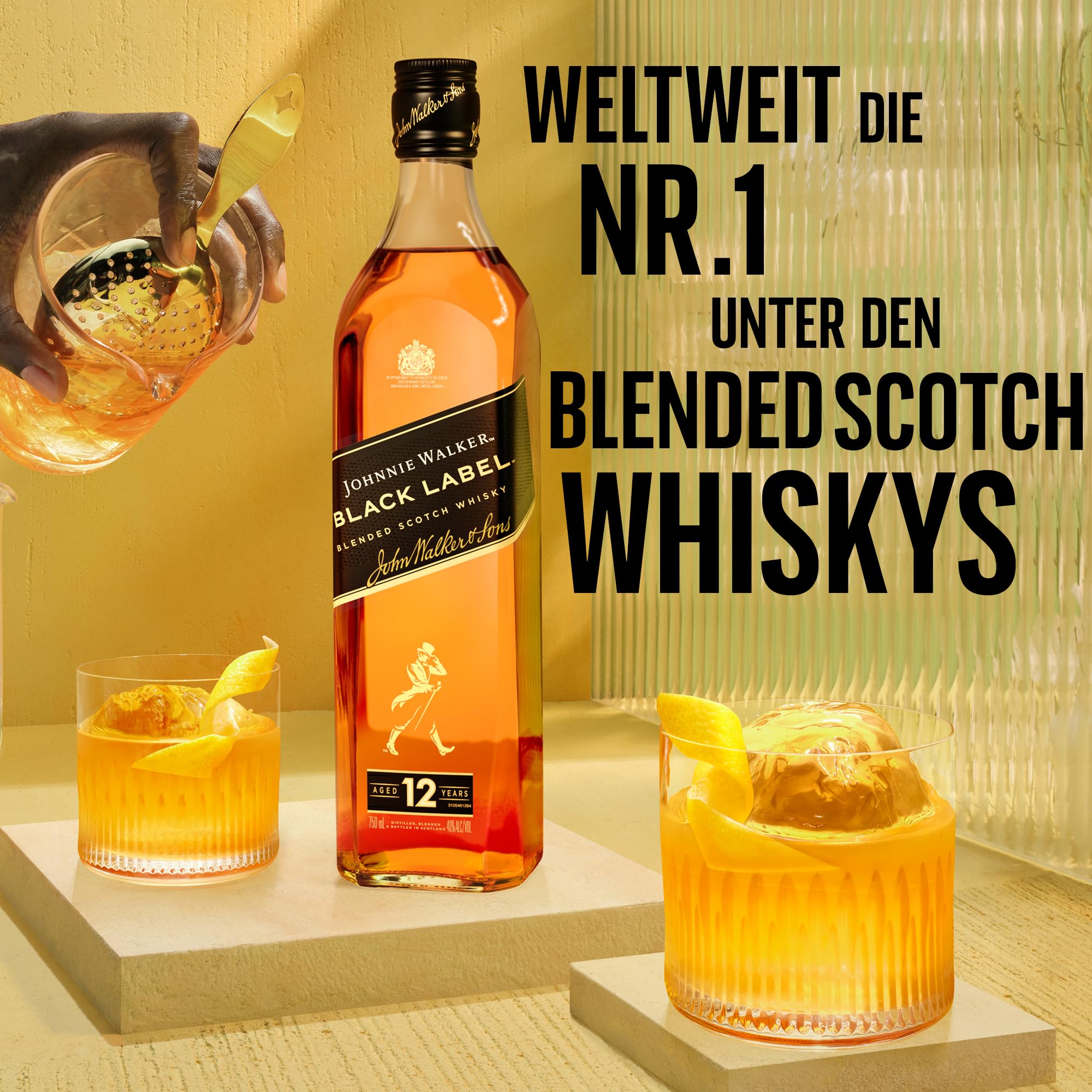 Johnnie Walker Black Label 12 Jahre, Blended Scotch Whisky, klassisch, Geschenkidee für genussvolle Abende zu Hause & mit Freunden, 40% Vol, 700ml
