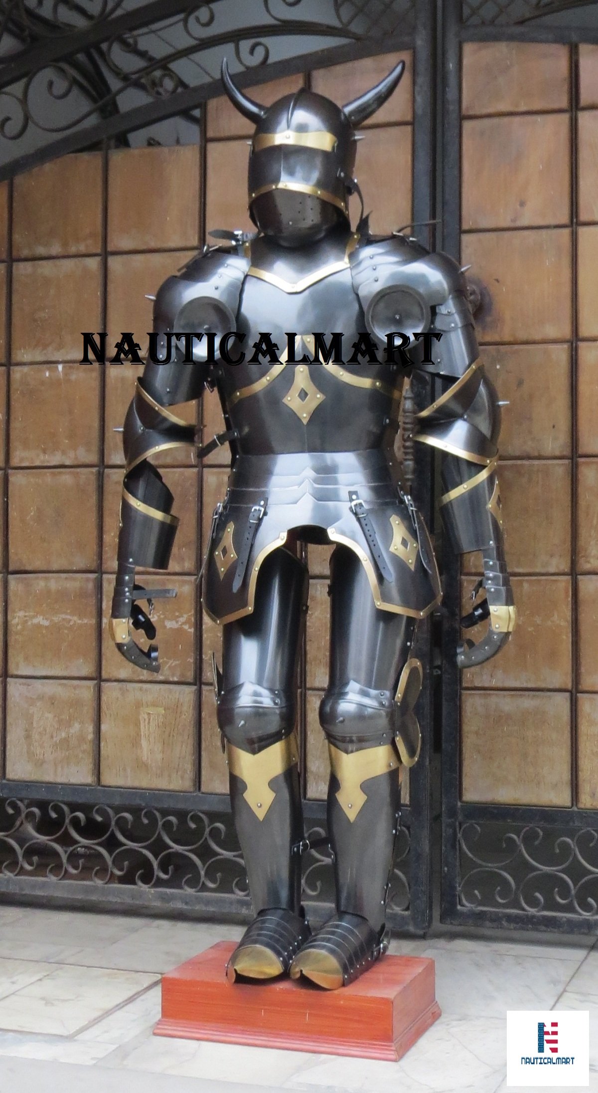 NauticalMart Gothic Knight Full Suit of Armor with Horns 15th Century Black Antique Armour