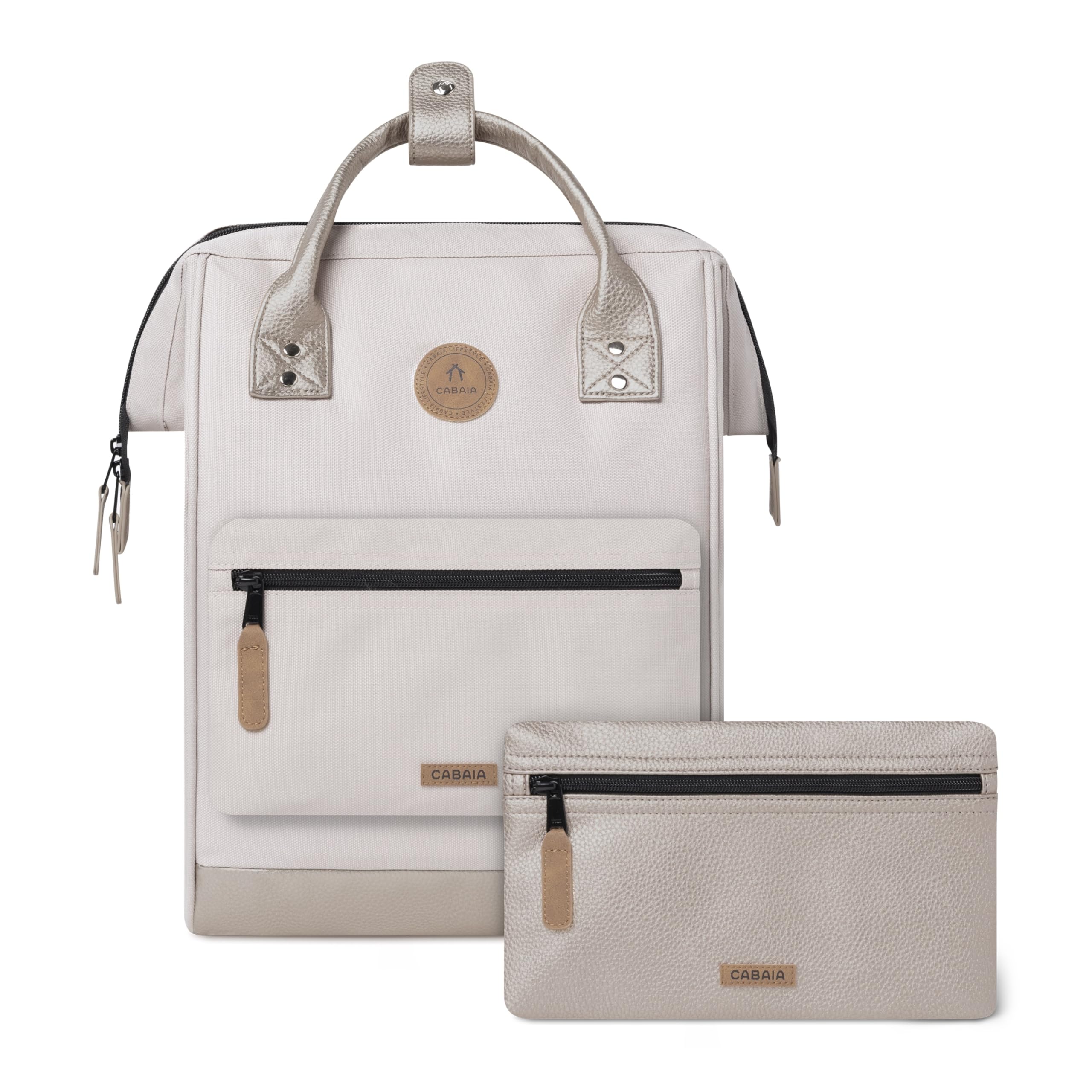 CABAIA - Sac à Dos Adventurer Alger - Medium 18L - Déperlant - Compartiment Ordinateur Portable 13" - 2 Poches - Certifié Vegan - Sac Voyage, Affaires, École pour Homme et Femme - Beige