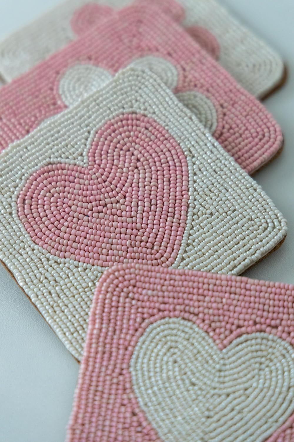 Handmade Beaded Coaster Set of 4 – Non-Slip Boho Drink Coasters, Handcrafted Decorative Table Coasters, Beaded Cup Coasters for Coffee, Tea, Dining Table Protection & Home Decor (Pink)