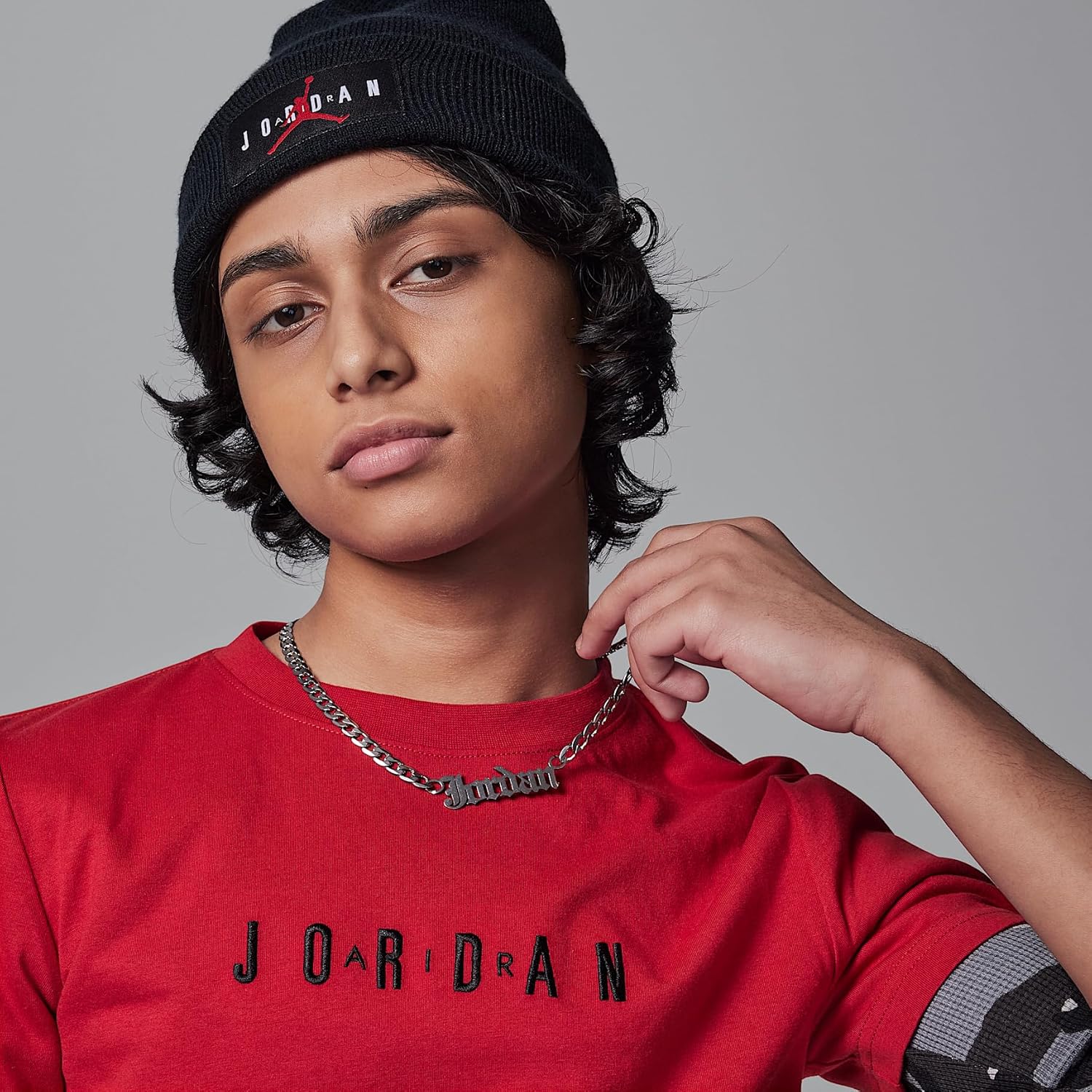 Jordan Big Kids' Embroidered Logo T-Shirt (95D634-R78, Gym Red) Size Medium