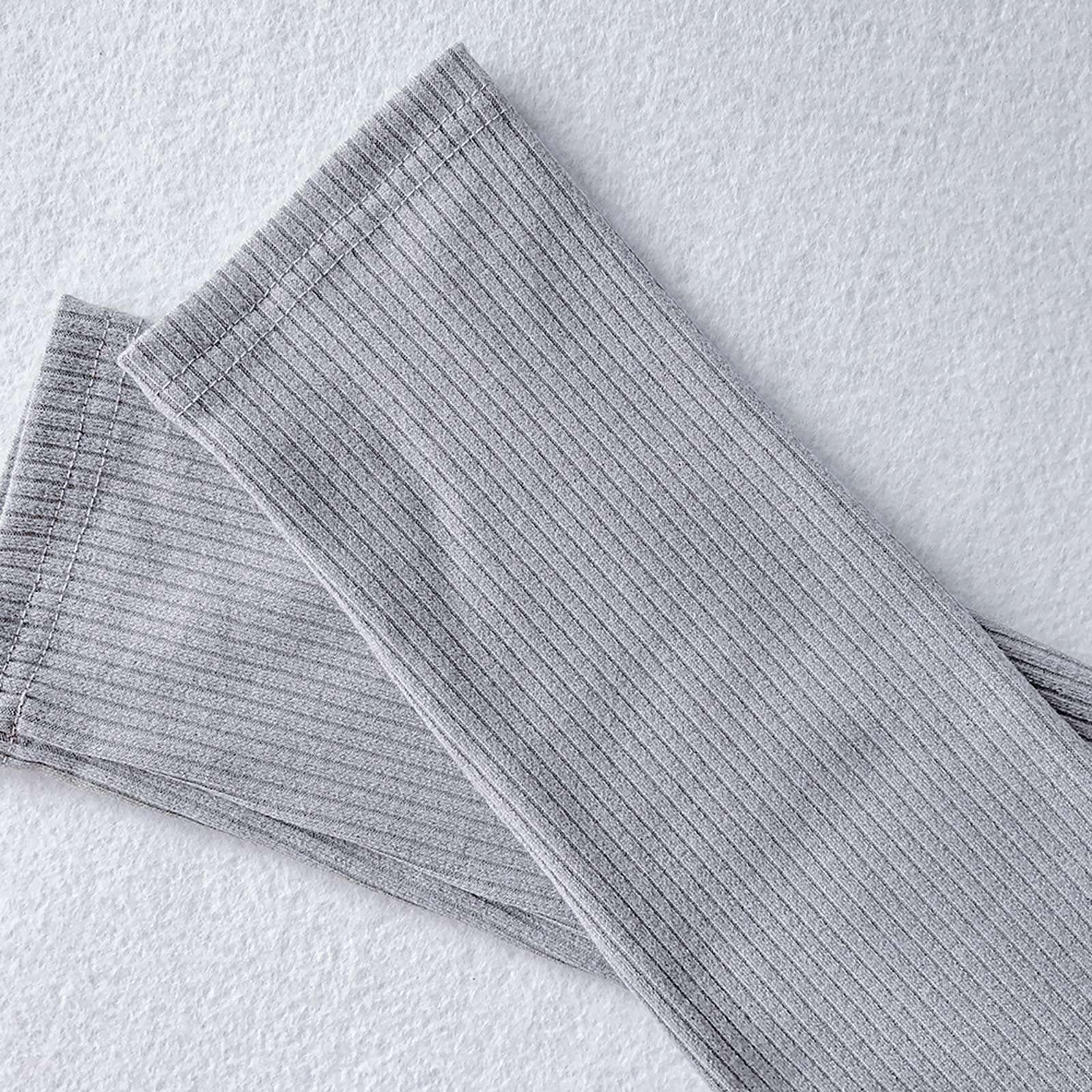 Vestido de punto acanalado de manga larga con cuello alto para mujer