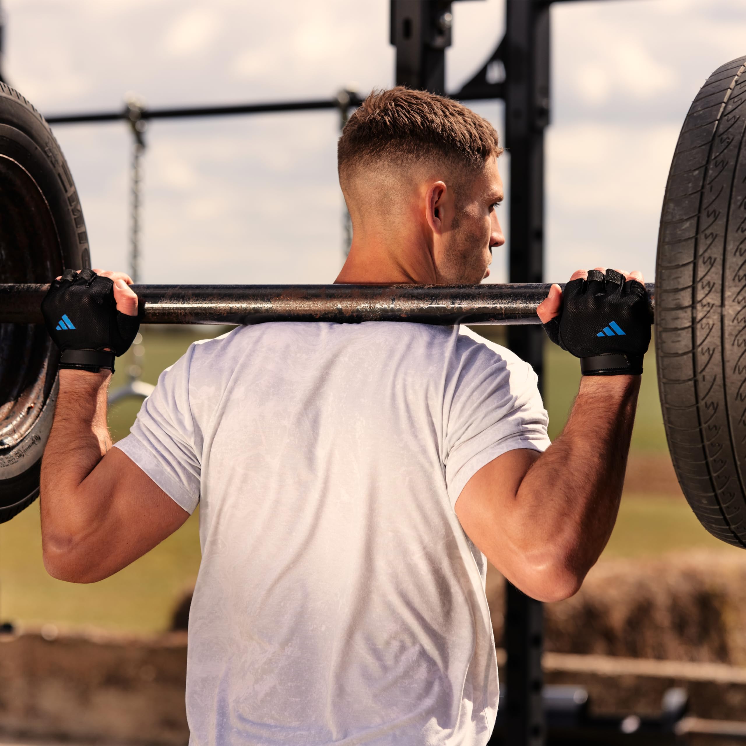 Adidas Essential Trainingshandschuhe - feuchtigkeitsabsorbierende Aeroready Technologie gepaart mit Einer äußerst komfortablen… – Ansicht 4
