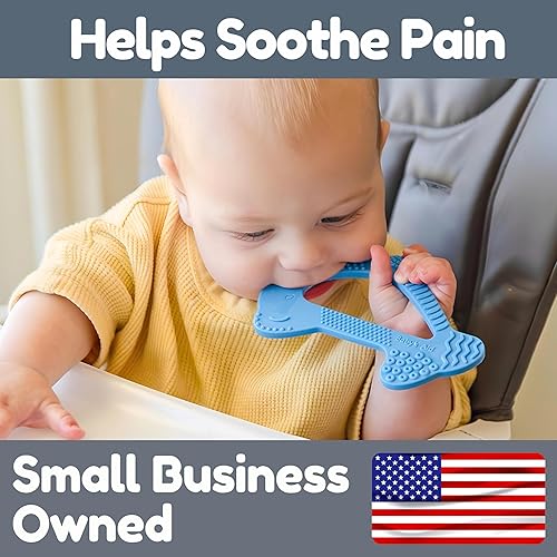 Miniatura 8 de Dolphin - Juguete mordedor de silicona con 8 zonas de textura, fácil agarre para manos pequeñas, a partir de 3 meses, Baby's Aid (arándano) Azul