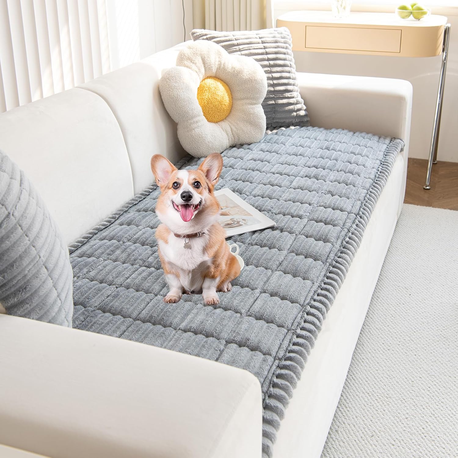 HAOYONG Pet Couch Cover Fuzzy Couch Cover for Dogs Washable Couch Cushion Non-Slip Sofa Slipcover Cushion Furniture Protector Pet Friendly