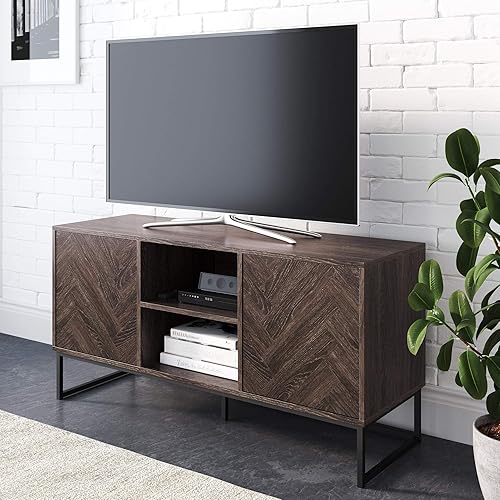 Nathan James Dylan - Mueble de consola de medios o soporte de TV con puertas para almacenamiento oculto, patrón de madera de espiga y metal, gris