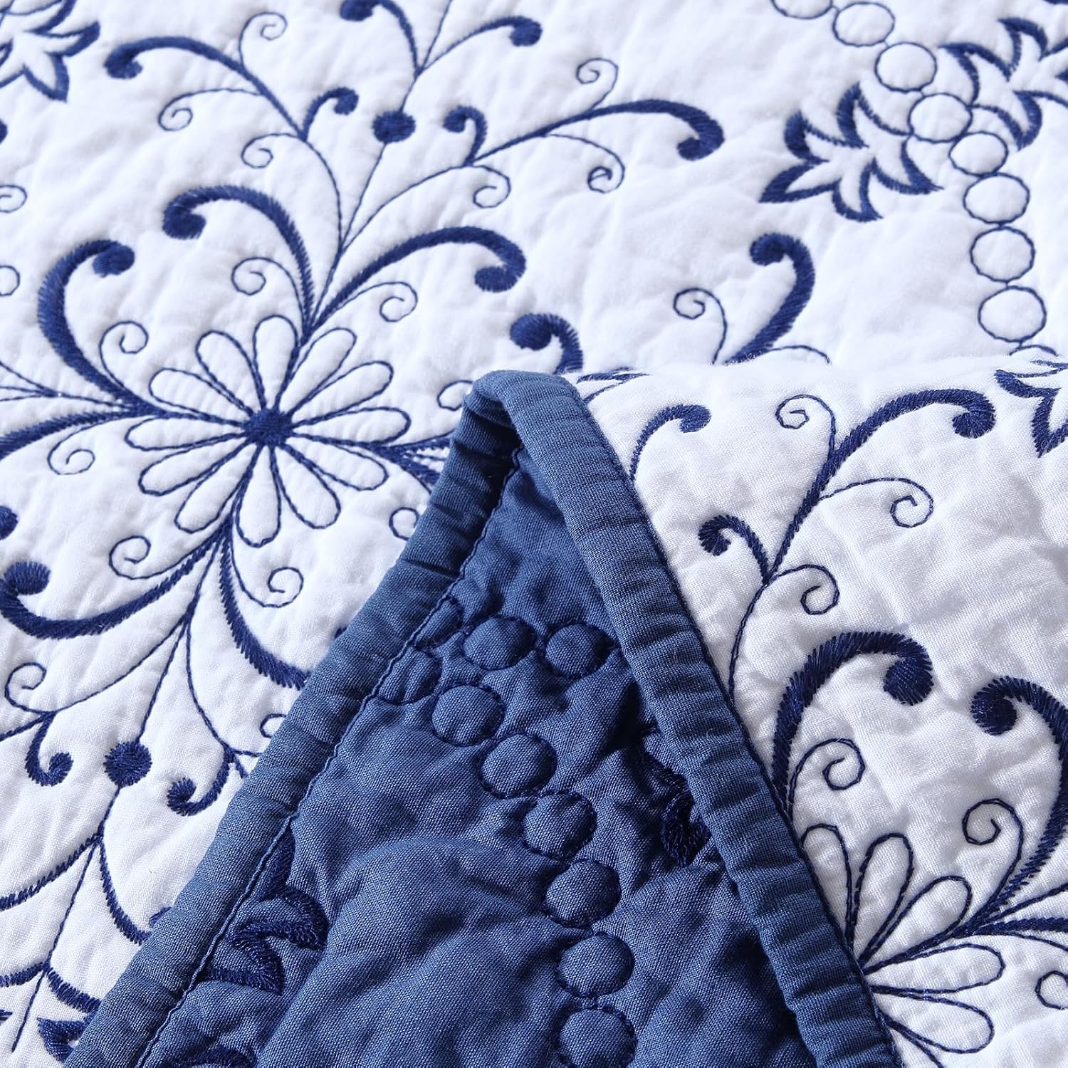 ROOMLIFE Quilt Set Full Size 3D Floral Embroidery Pattern 3-Piece Cotton Reversible Quilted Embroidered Decorative Bedspreads Coverlet Bedding Set, Lightweight &Soft, All Season(88" X 92") Blue