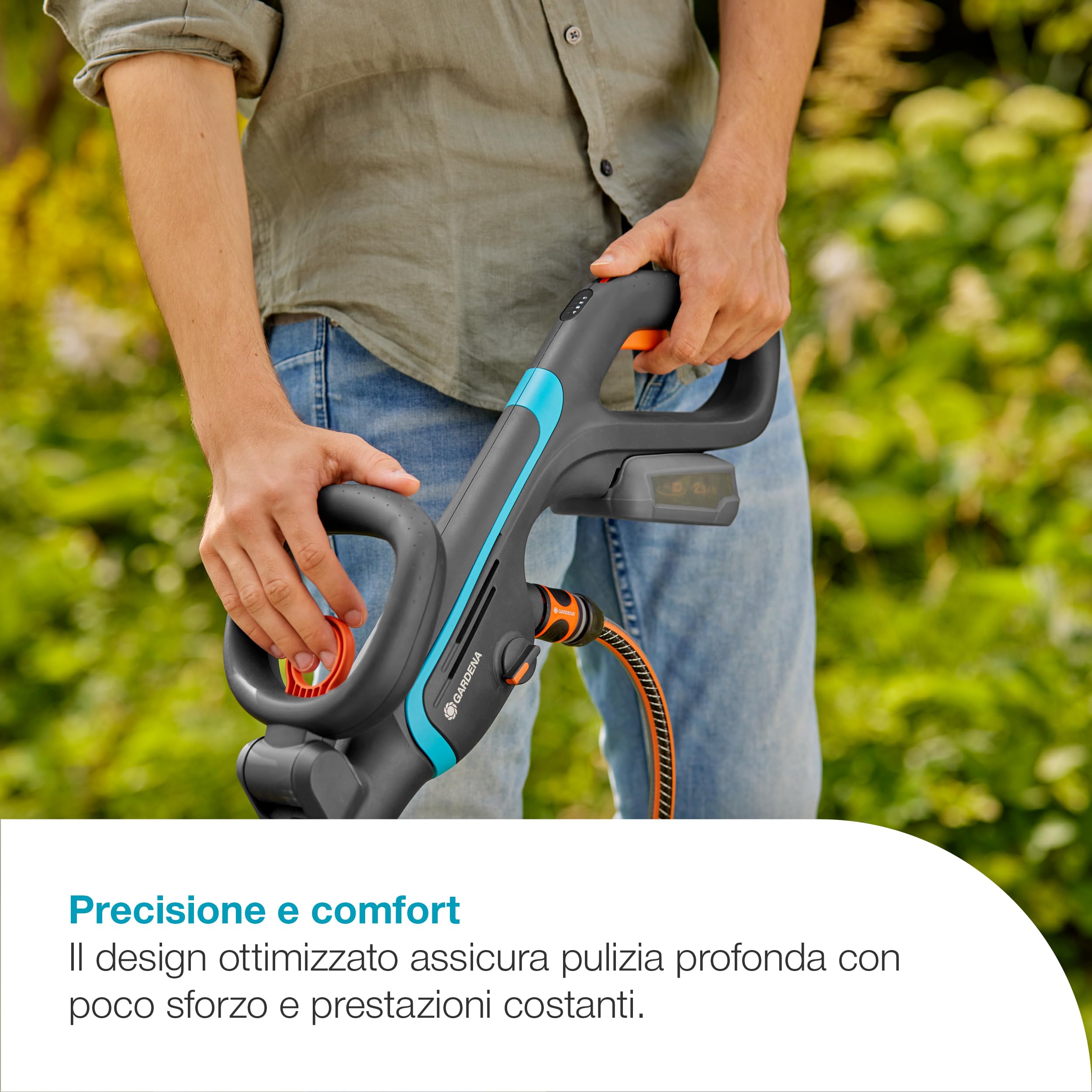 Gardena Spazzola Multifunzione A Batteria AquaBrush Patio 03/18V P4A Set Pronto All'Uso: Esterno, Comando con un solo tocco, Pulizia del cortile, Profilo della spazzola, Senza fili (14841-20)