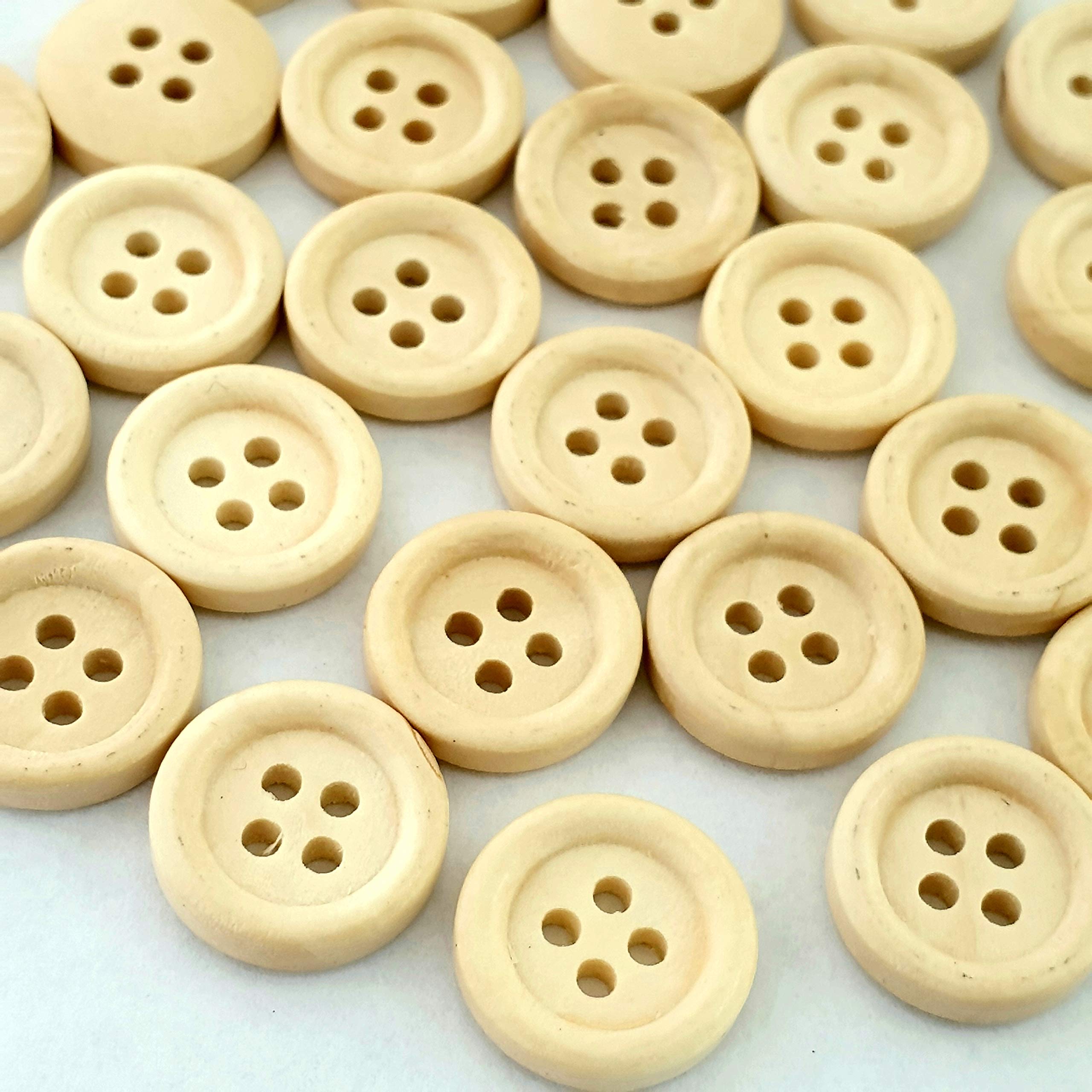 MajorCrafts® 44pcs 15mm 4 Holes Sewing Round Wood Buttons Craft Embellishments (Light Brown)