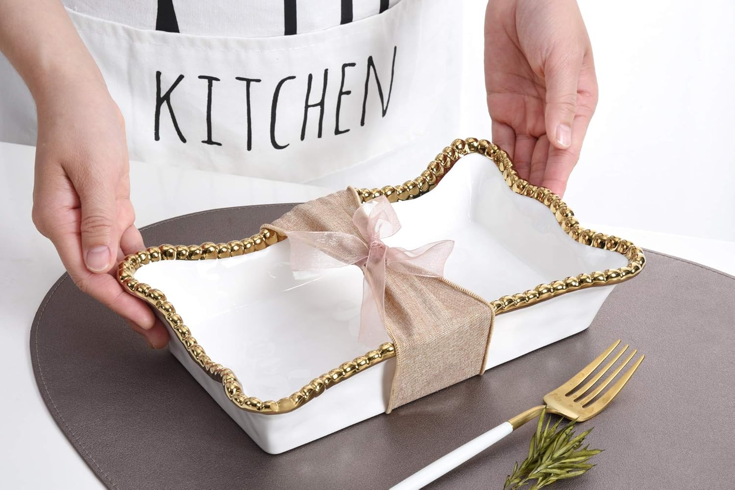 Golden Salerno Porcelain Dinner Napkin/Guest Towel Holder