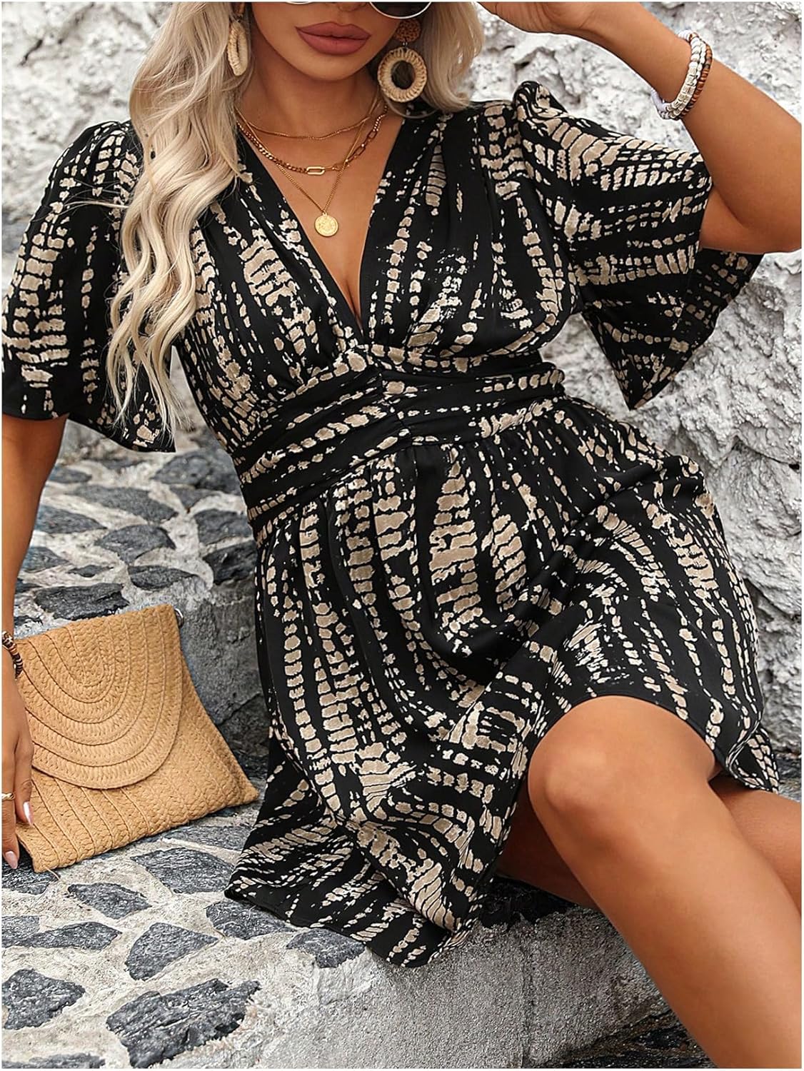 Floerns Women's Plus Size Printed V Neck Short Sleeve Ruffle Hem Summer Short Dresses - Image 4