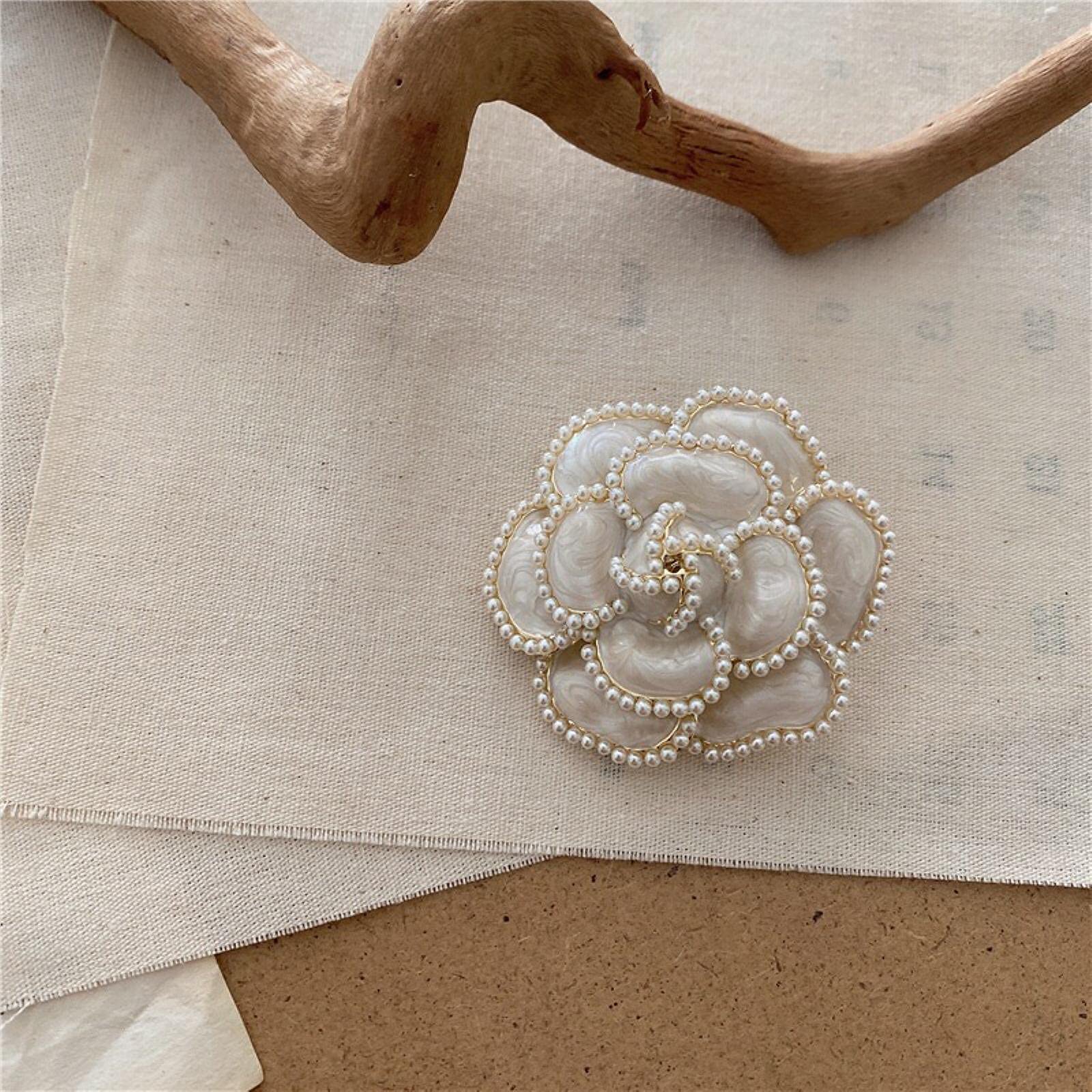 Lady Pins And Brooch Vintage Enamel Flower Crystal Rhinestone brooches Pin Brooch Pins Large Pearl broches for Women