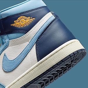 Amazon.com | Air Jordan 1 Retro High OG White Gold Women's