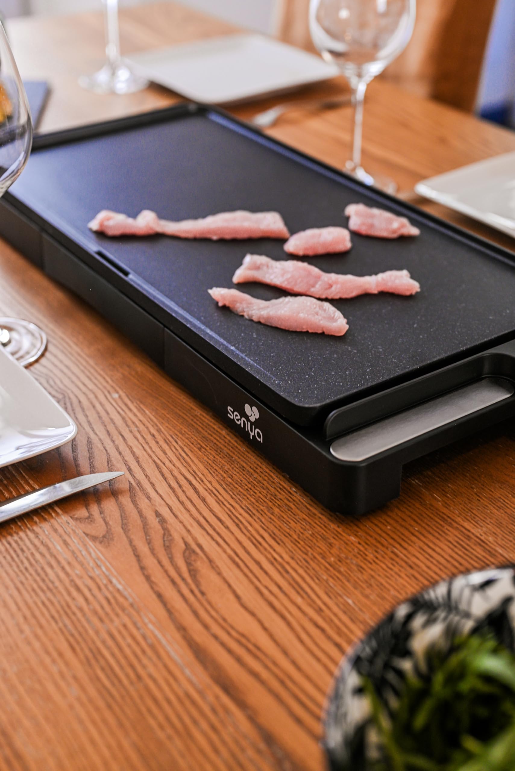 SENYA XL Elektrische Grillplatte aus Stein, 2000 W | große Grillfläche 51 x 25 cm antihaftbeschichtet | Plancha Grill Thermostat verstellbar | Reinigung spülmaschinenfest