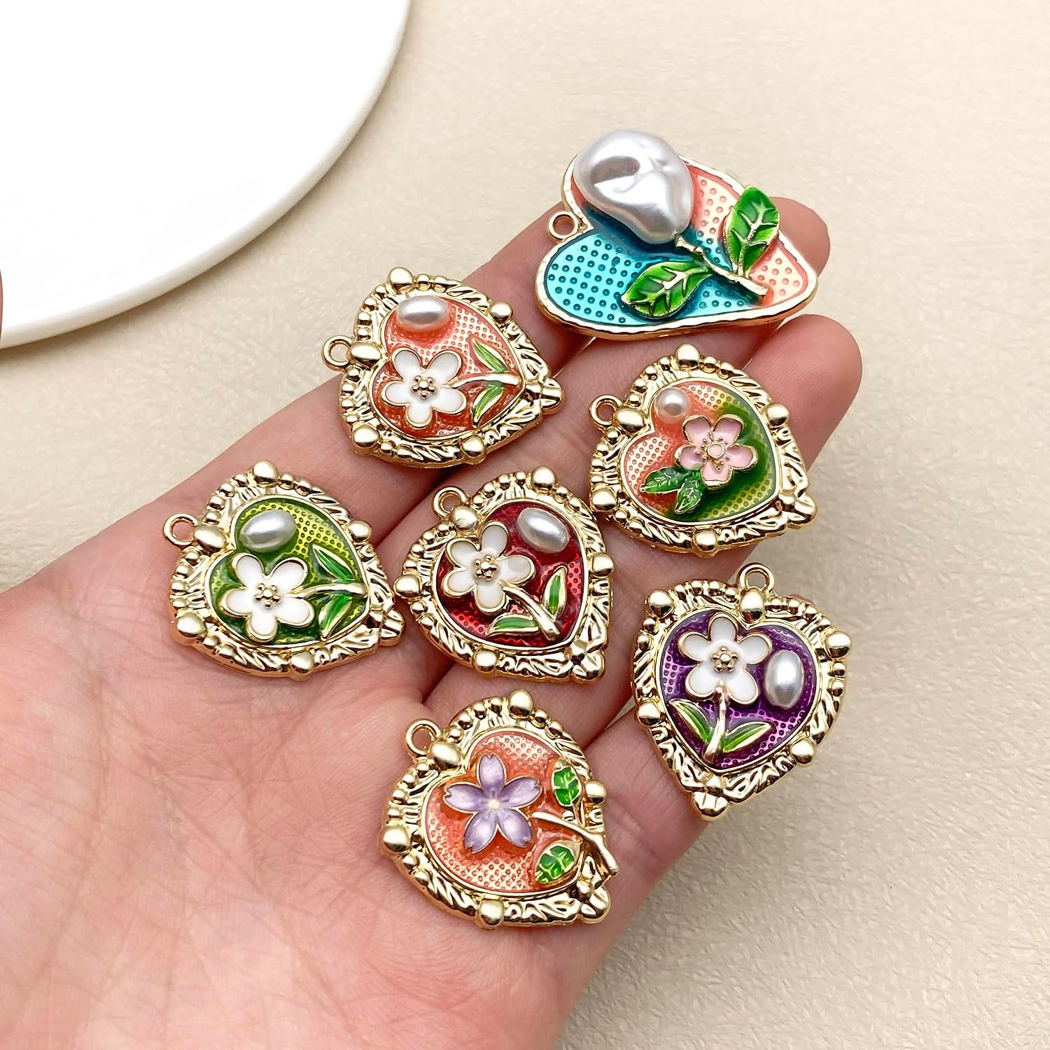 Youdiyla 8pcs Alloy Enamel Oil Painting Style Heart-shaped Flower Set Pendant Jewelry Making DIY Keychain Earrings Pendant Various Design Charms for Jewelry Making Bracelets Necklace(SN1116) - Image 4