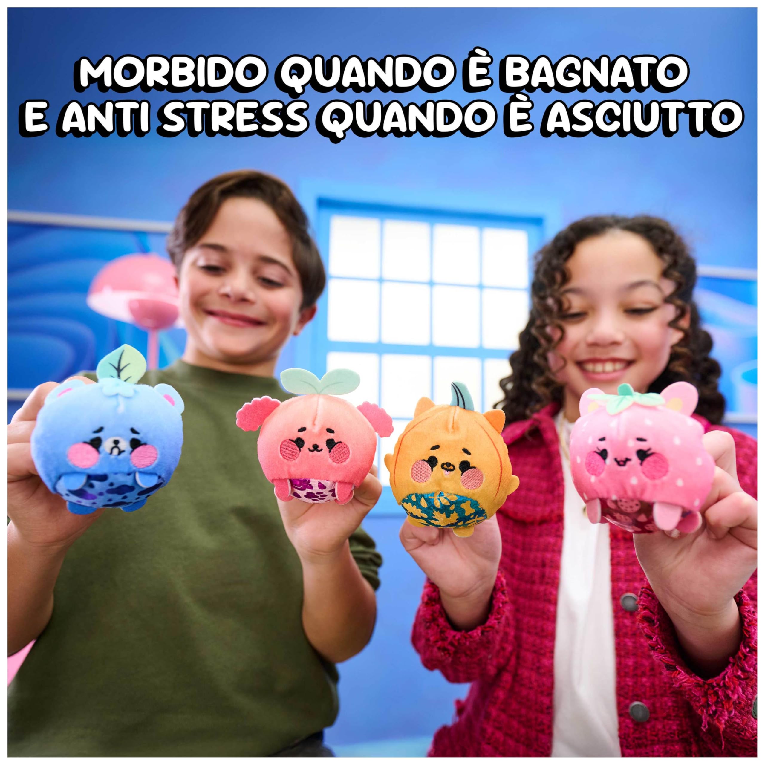 Peluche a Sorpresa, Magia con l’Acqua, Peluche Collezionabili per Bambine e Bambini dai 5 Anni in su, Multicolore, 7,6 cm (1 di 20 Modelli Casuali)
