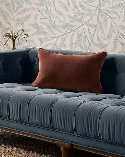 Loloi Almohada Liza, funda de 13 x 21 pulgadas con plumón, canela