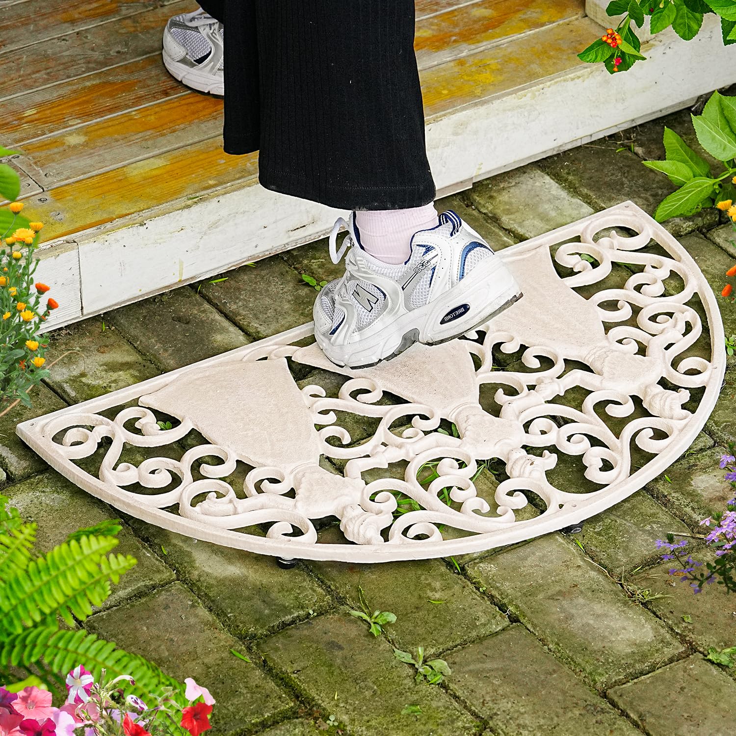 Sungmor Paillasson décoratif en fonte Demi Lune à volutes Blanc