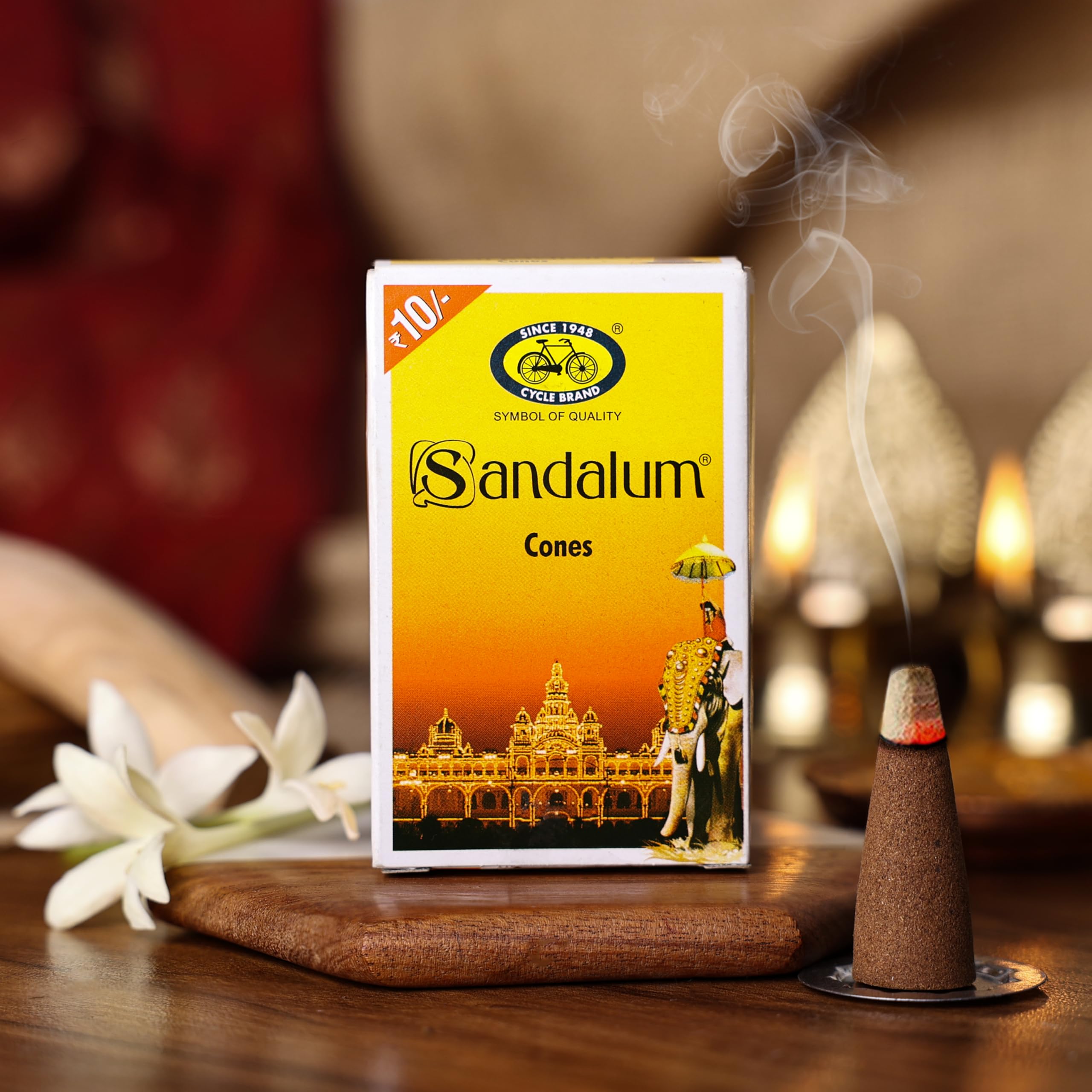 Cycle Pure Sandalum Cones | Charcoal-Free & Bambooless | Mysore Sandalwood Fragrance | 8 Cones + Free Holder