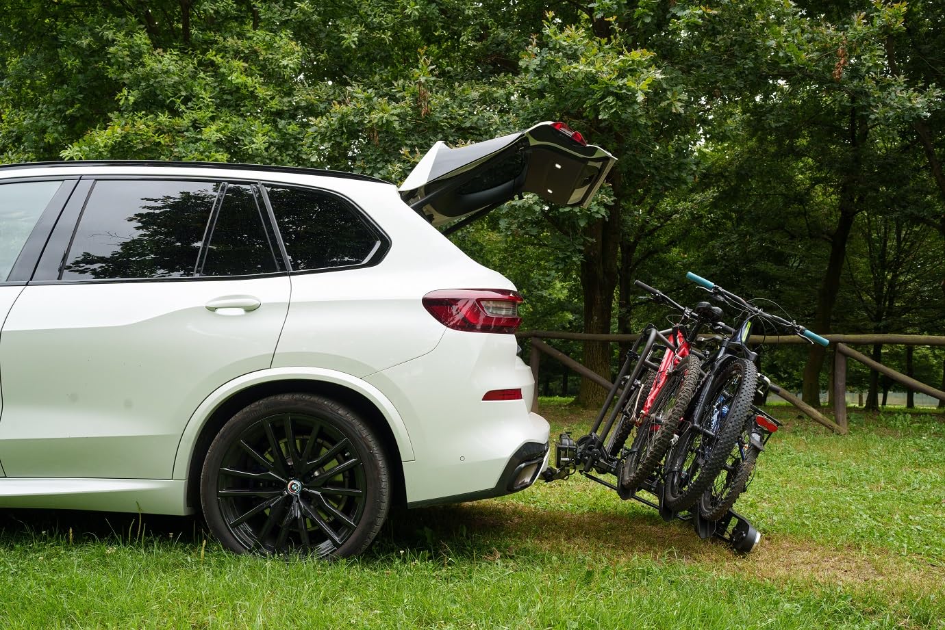 FARAD Portabicicletas para Gancho de Remolque Susa para Bicicletas también E-Bike y Fat-Bike (3 Bicicletas)