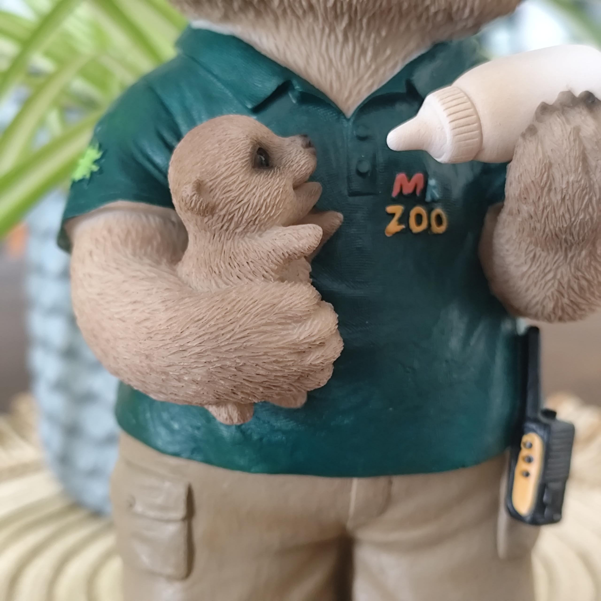 Vivid Arts - XMK-2378-D Baby-Erdmännchen-Zookeeper für Haus oder Garten, 23 cm