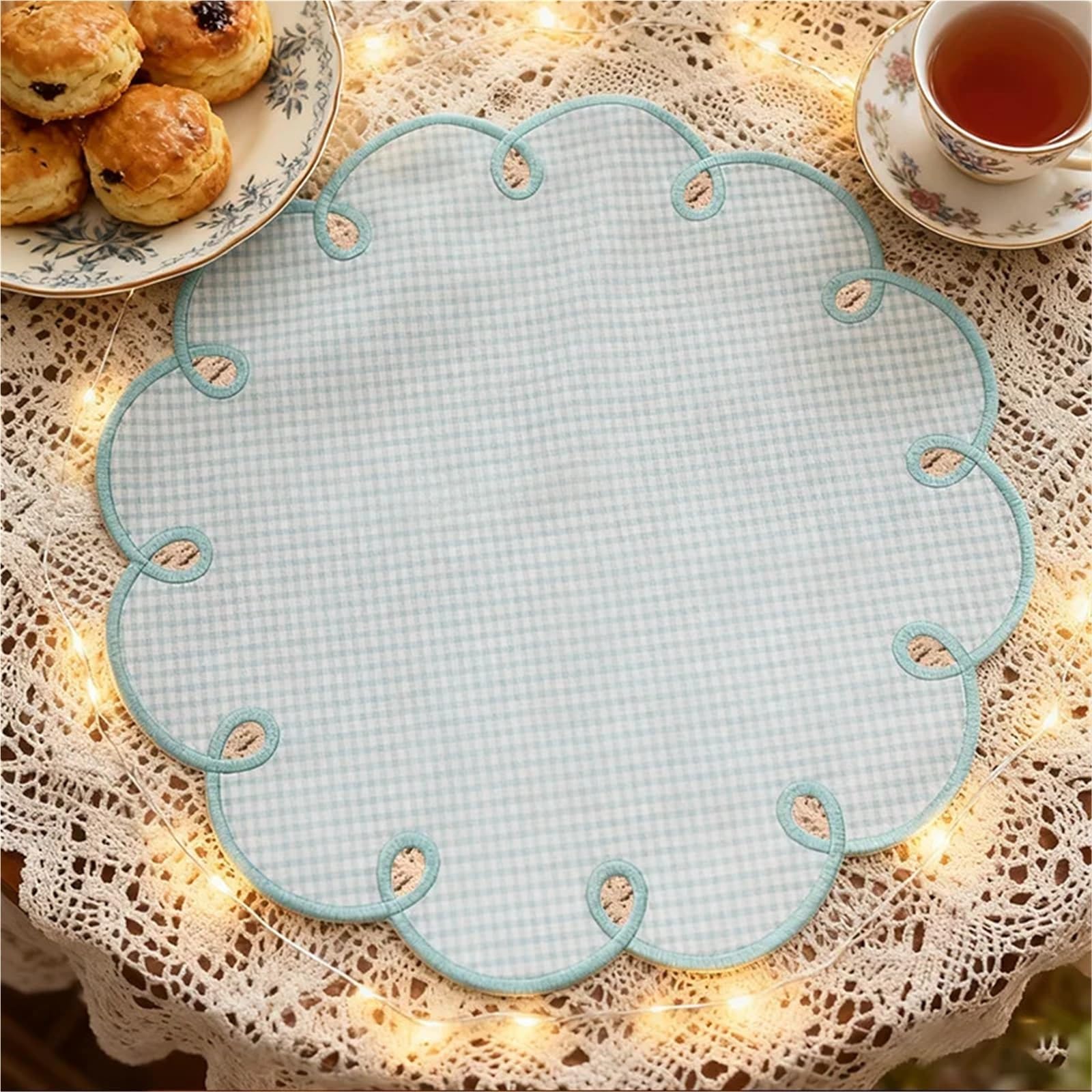 Hellblau Kariertes, Besticktes Rand-Romantisches Retro-Tischset aus weicher Serviette for die Außendekoration, Party-Tischservietten(Light a 6pcs)