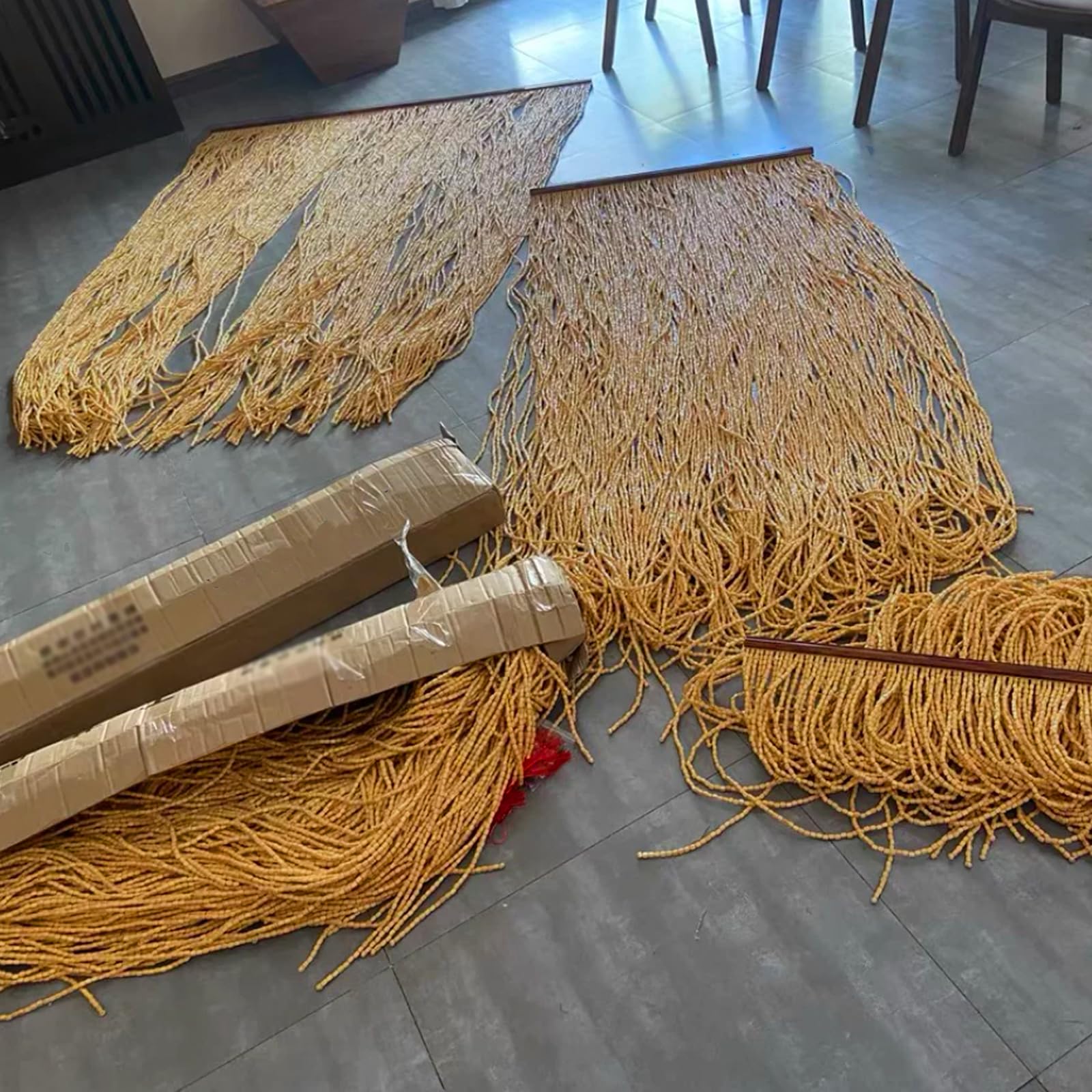 Zasłona na drzwi z naturalnych bambusowych koralików, konfigurowalna przegroda z frędzlami i dekoracja wewnątrz/na zewnątrz, 110 cm x 160 cm (120 nitek) Stylowe i wszechstronne rozwiązanie.