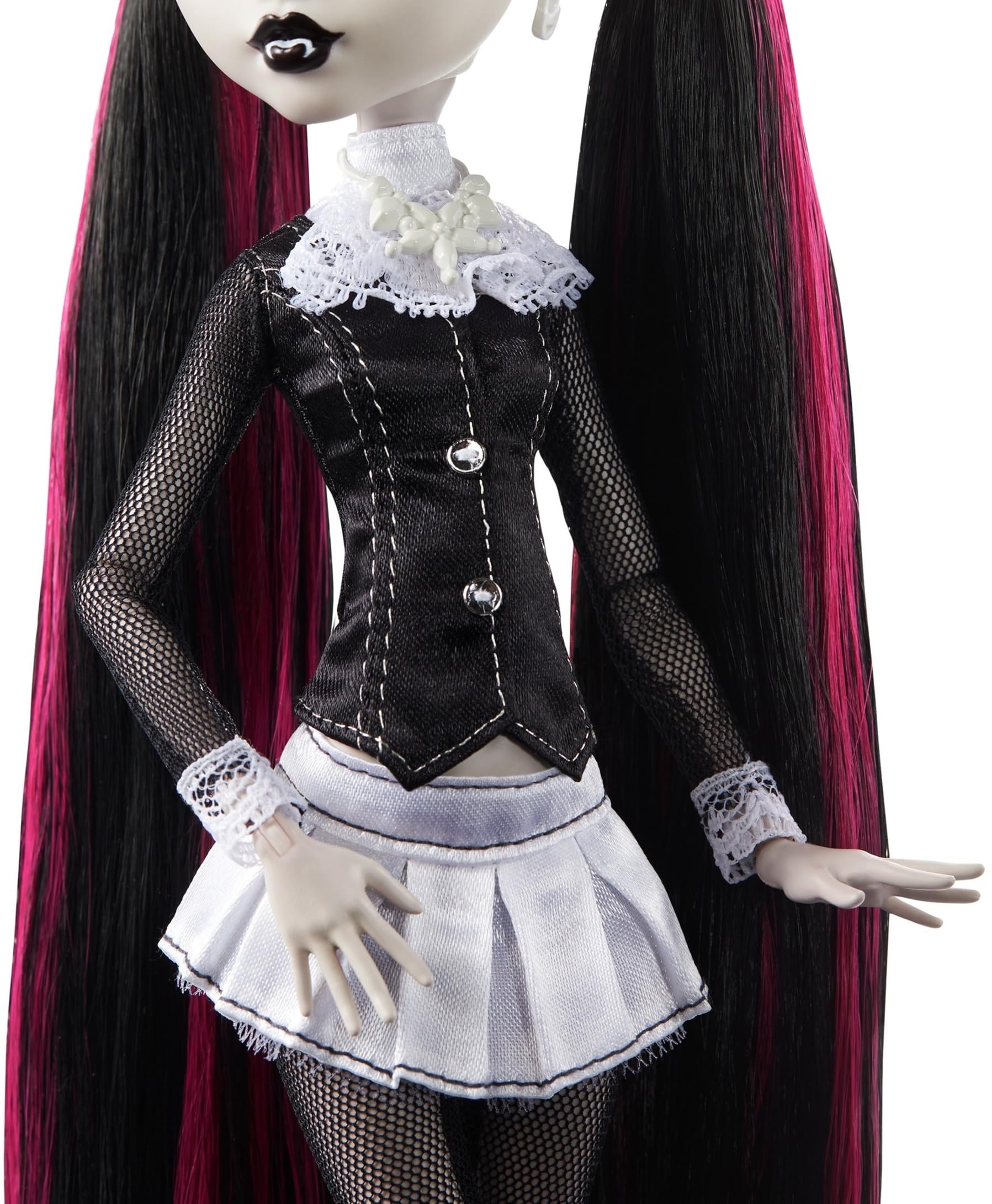 Amazon | モンスターハイリールドラマ人形、モノクロのドラキュラウラ