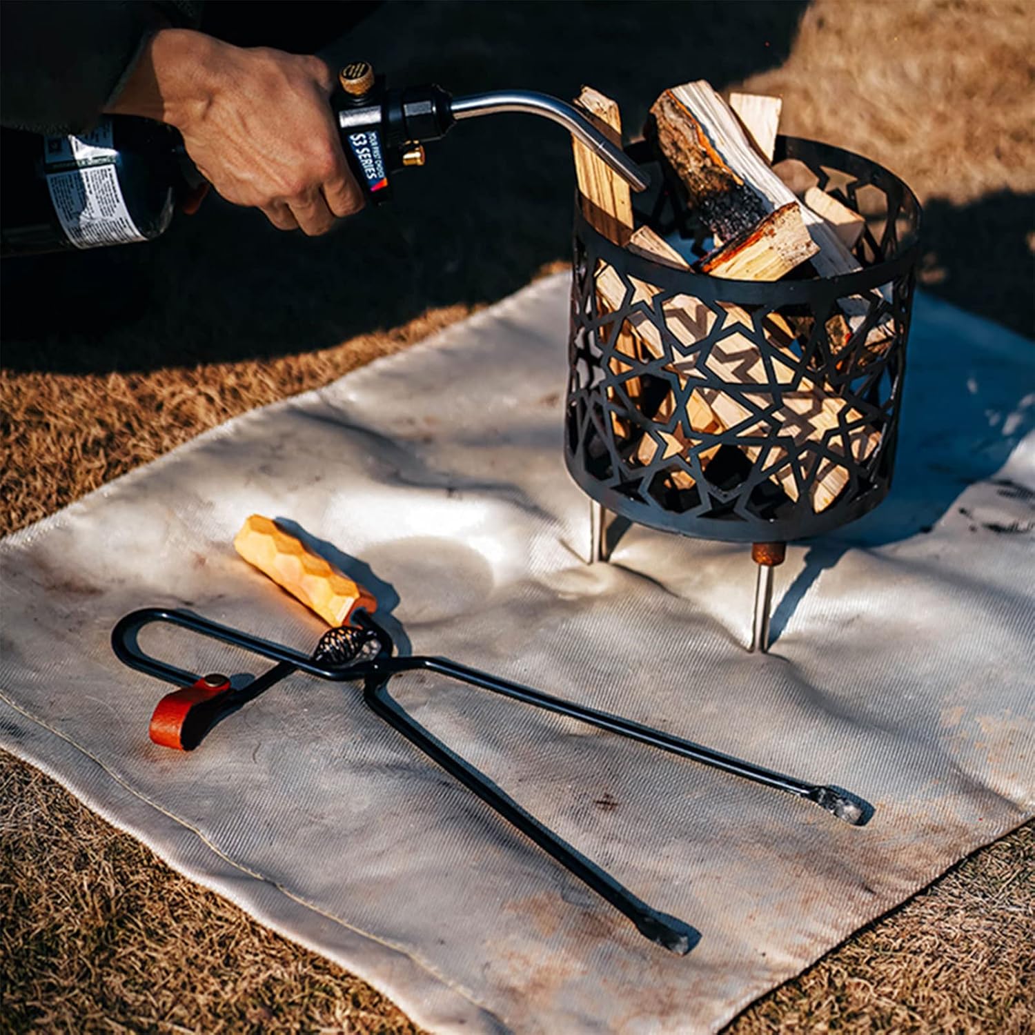 Charcoal Tong，Fireplace Tongs，Firewood Tongs with Wooden Handle for Fireplace and Outdoor Fire Pit. Charcoal Firewood Scissors, Safe Log Grabber. Ideal for Indoor Fireplace, Outdoor Fire Pit and Campf