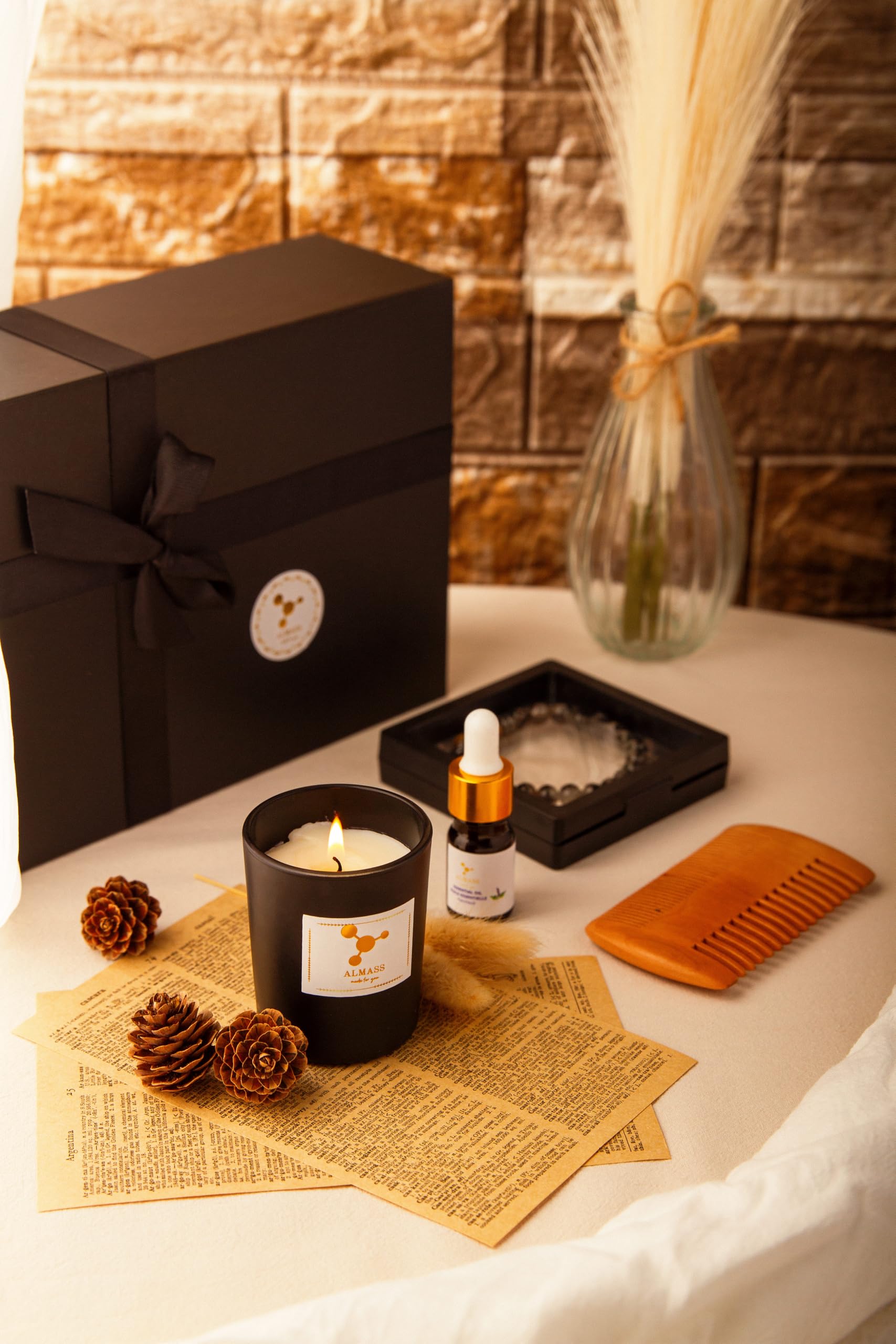coffret cadeau homme - bijoux homme - ideaa cadeau original : Bougie OUD 100% Naturelle + Bracelet pierres Naturelle Diffuseur huile essentielle + 5ml PATCHOULI+ Peigne en Bois