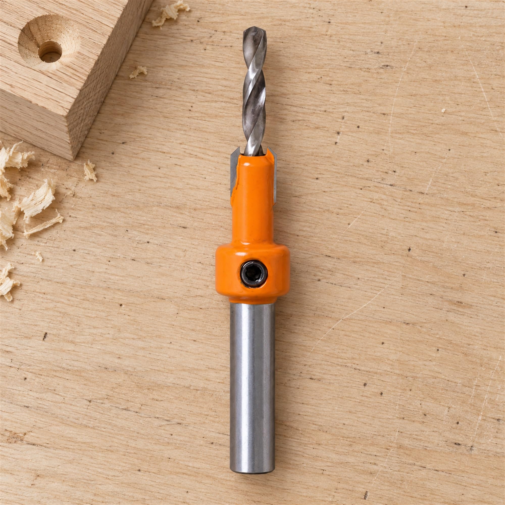 Steel Woodworking Hole Cutter for Cabinet Making and Wood Boring, Workshop Accessory for Furniture Assembly Tasks