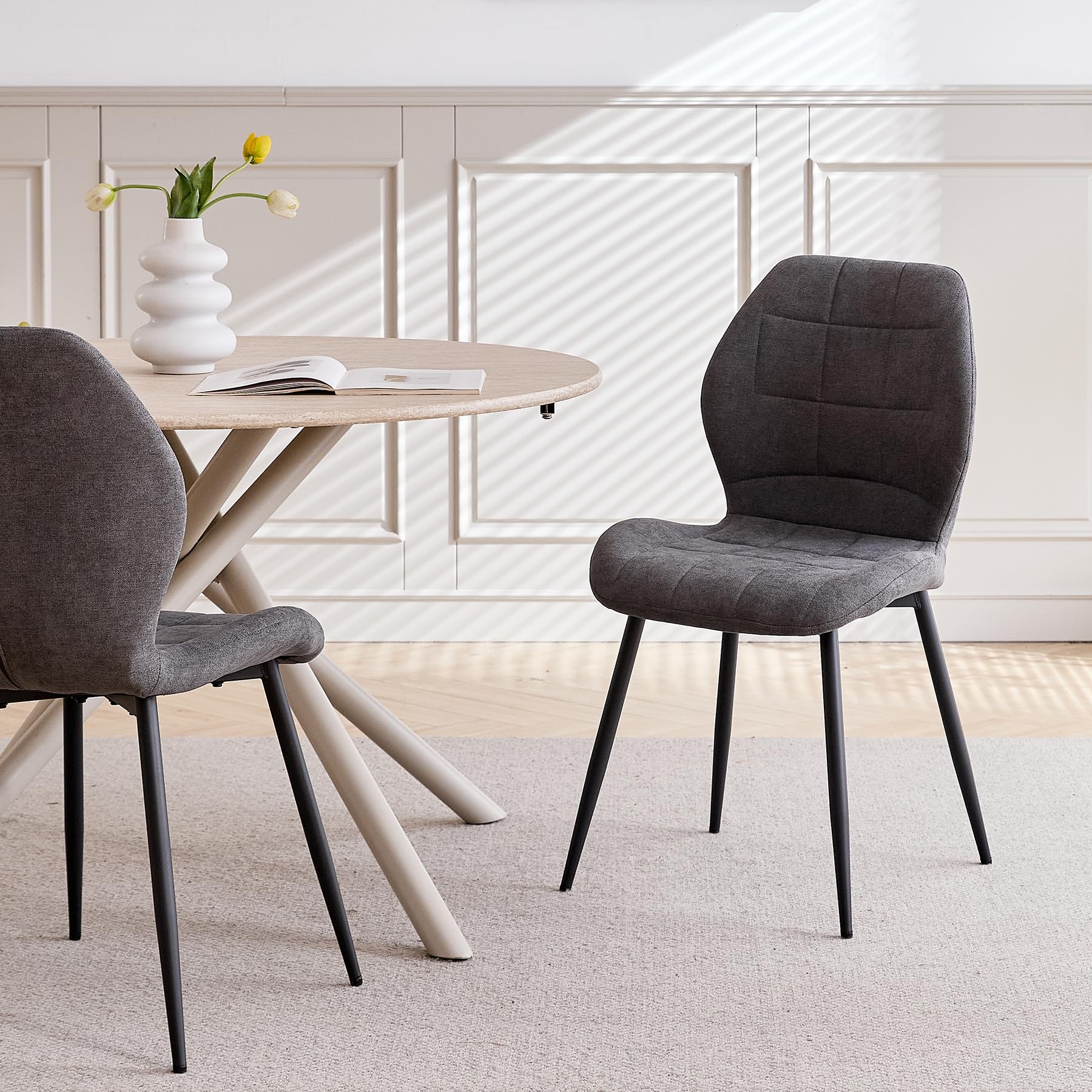 GrandCA HOME Set tavolo e sedie da pranzo nordico, tavolo da pranzo rotondo 115cm e 4 sedie da cucina imbottite, adatto per cucina, sala da pranzo e soggiorno (Travertino Giallo+grigio)