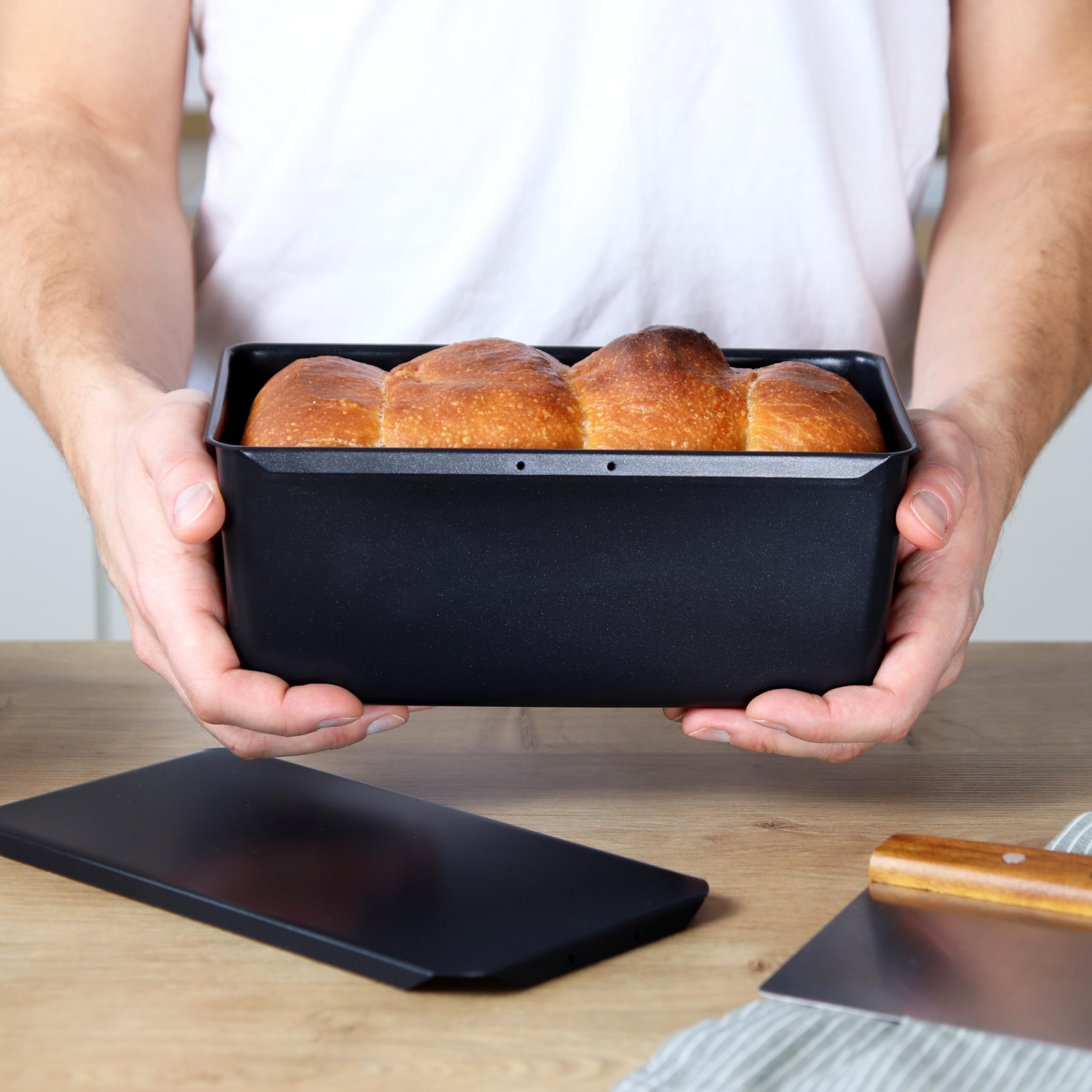 Teglia Per Pane Con Coperchio 1000g - Argento, Antiaderente, 34.7x13.7cm, Per Toast E Dolci