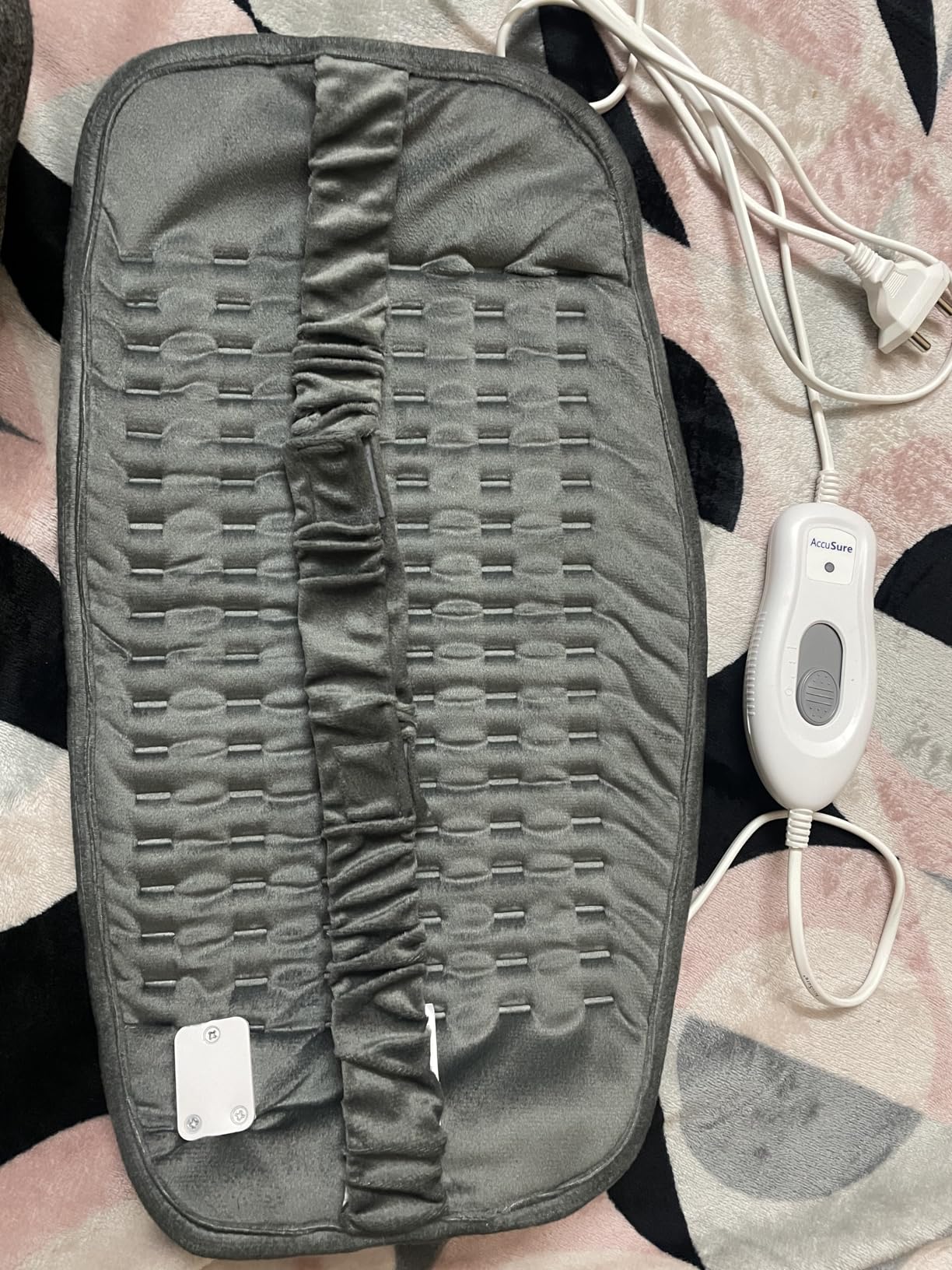 AccuSure Fabric Heating Pad for Back, Neck, Shoulder & Other Body Parts