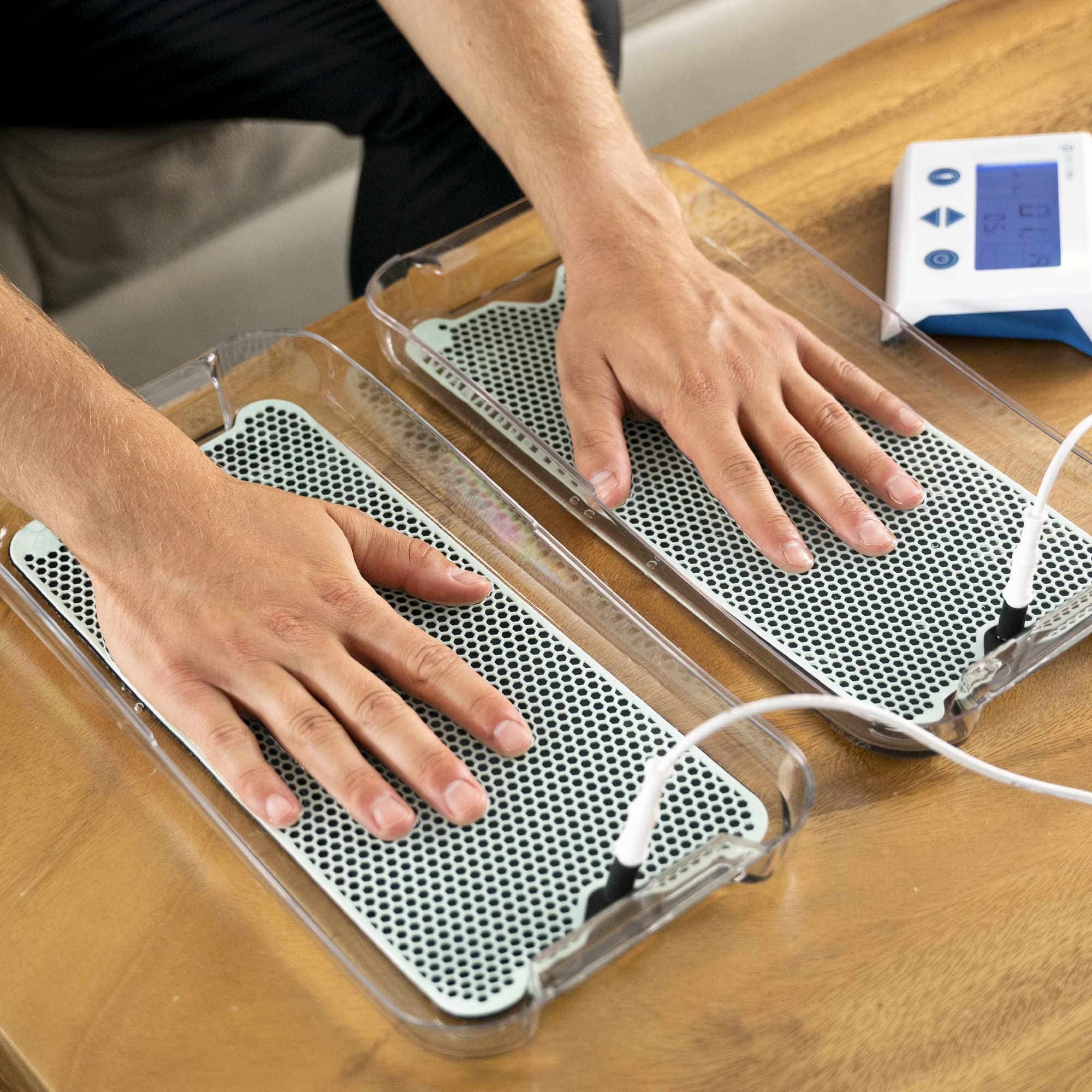 Dermadry Total - Traitement ionophorèse - Solution efficace pour la transpiration excessive des mains, des pieds et des aisselles - Usage domestique et contrôle durable de la transpiration