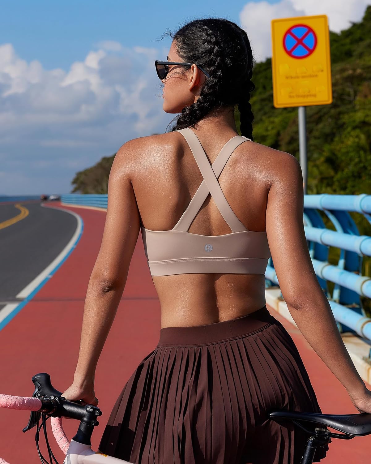 RUNNING GIRL Sports Bra for Women,Molded Cup Strappy Running High Impact Sports Bra with Sewn in Pads