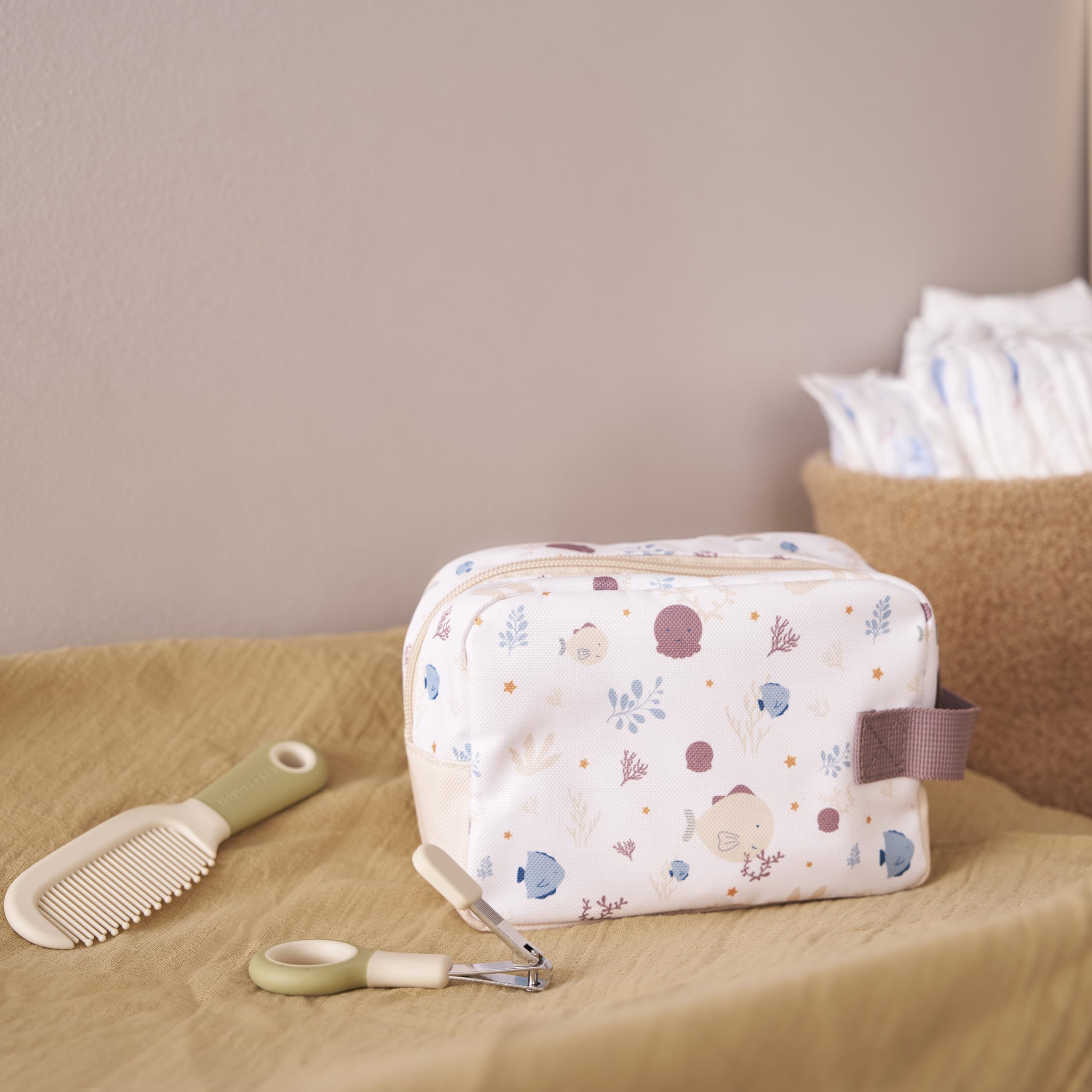 Bebeconfort Trousse de toilette bébé Essential Care, kit de soins pour bébé dès la naissance, idéal pour voyager, trousse incluse, Under the Sea