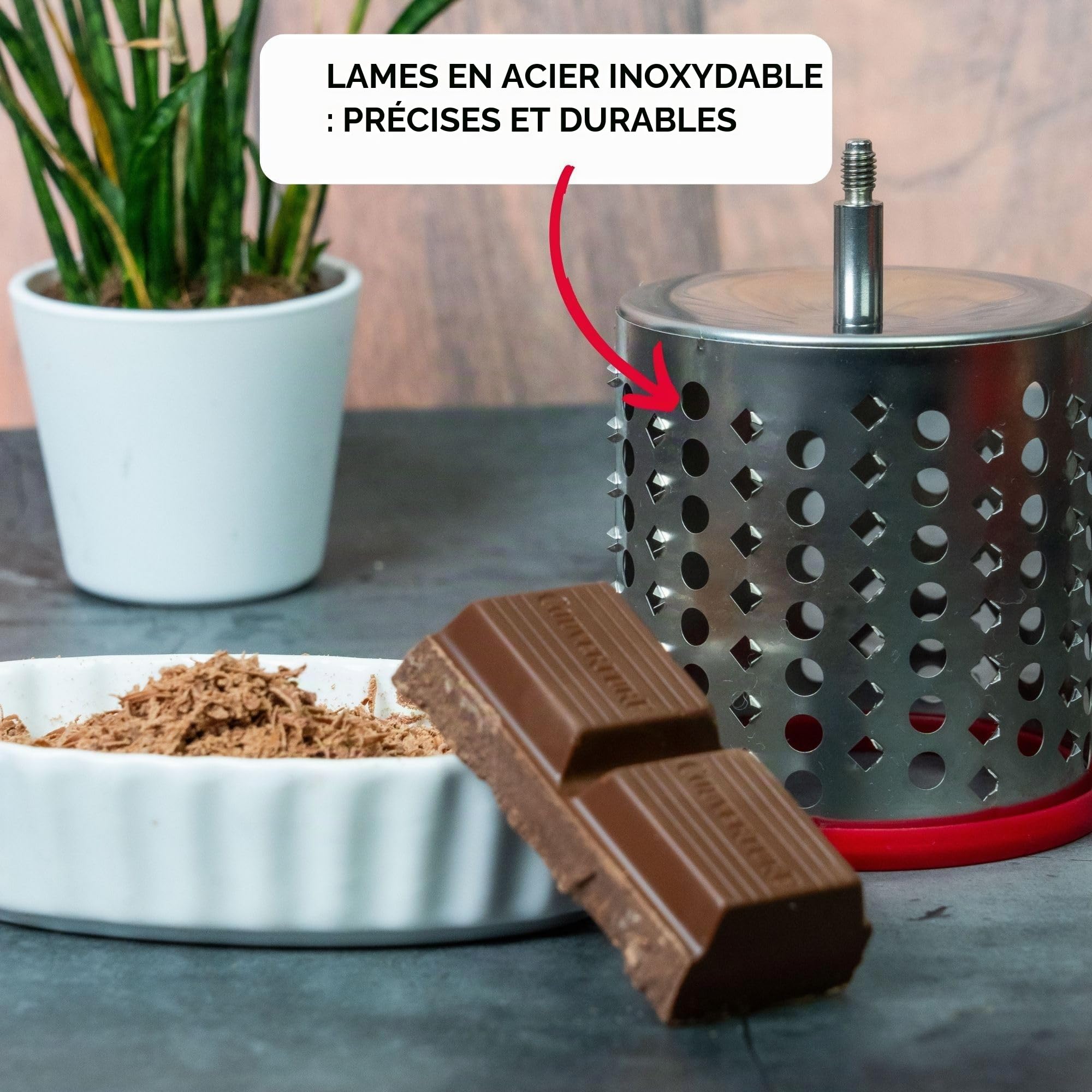 Westmark Râpe à Tambour avec 4 Trémies de Coupe, Râpe/rabot à Tambour, hauteur : 28 cm, Plastique/acier inoxydable, blanc/rouge/argent/noir, 97602260
