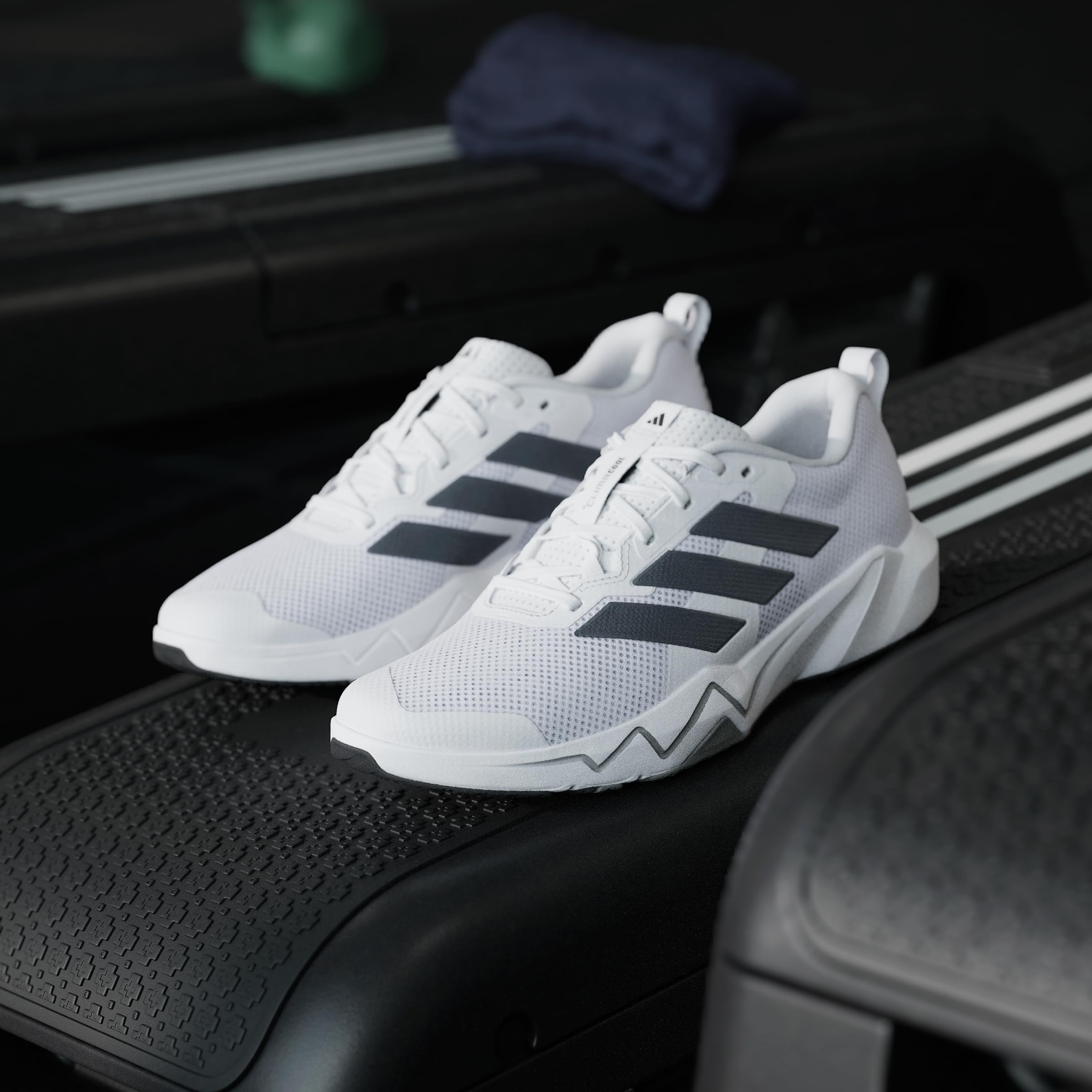 adidas Men's RAPIDMOVE GO Trainer