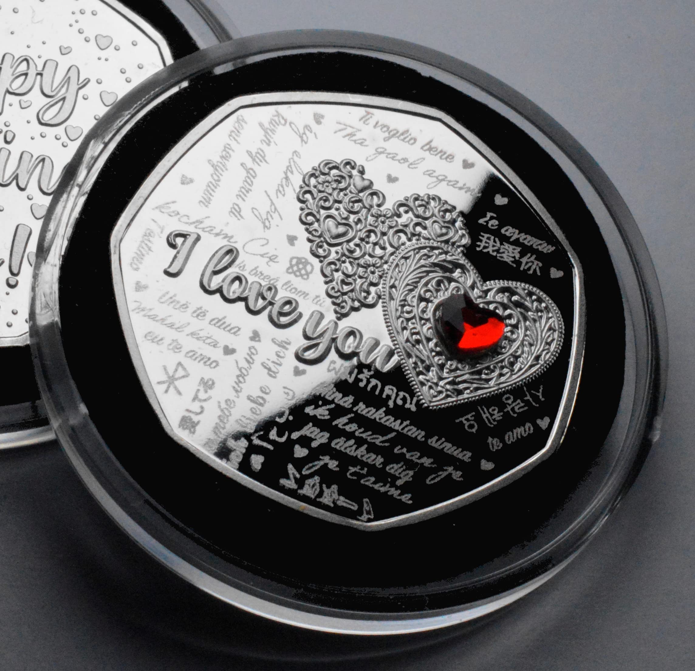 The Commemorative Coin Company Happy Valentine's Day 'I Love You' Silver Commemorative with Diamante Gemstone in Capsule. Husband/Wife/Girlfriend/Boyfriend/Partner Gift/Present