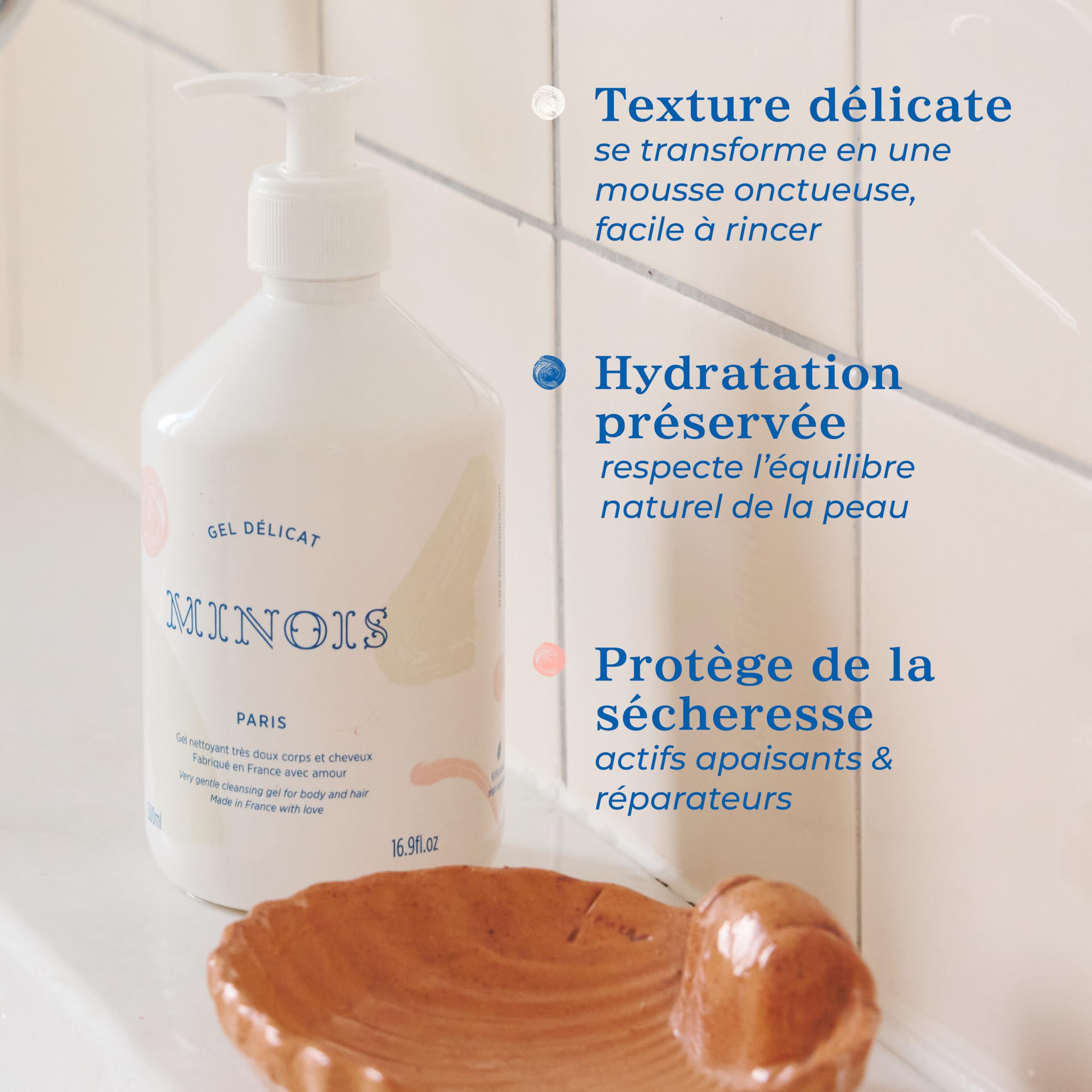 Minois Paris - Gel Lavant Délicat pour Bébé - Corps & Cheveux Facile à rincer - Apaise les Peaux Sensibles - Ingrédients 97,6 % Origine Naturelle - Sans Parabènes & Sulfates - Made in France - 500ML