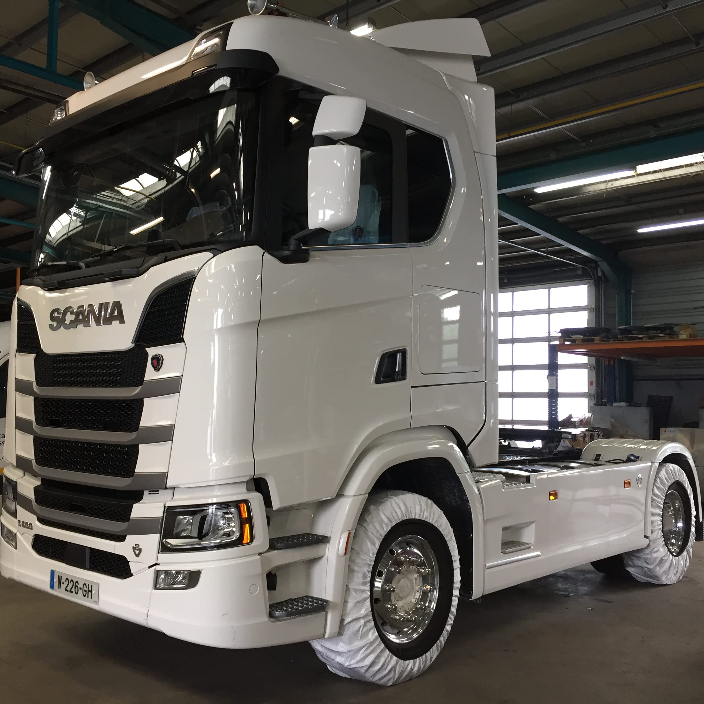 Amazon.co.jp: イッセ・スノーソックス: トラック -TRUCK-