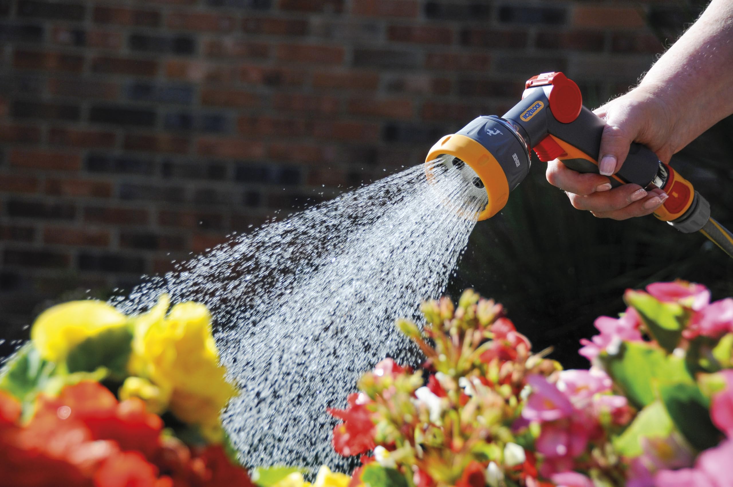 HOZELOCK - Multi-Spray Gun Plus : pistolet multi-tâches compact, arrosage et nettoyage, verrouillable : 6 modes de pulvérisation